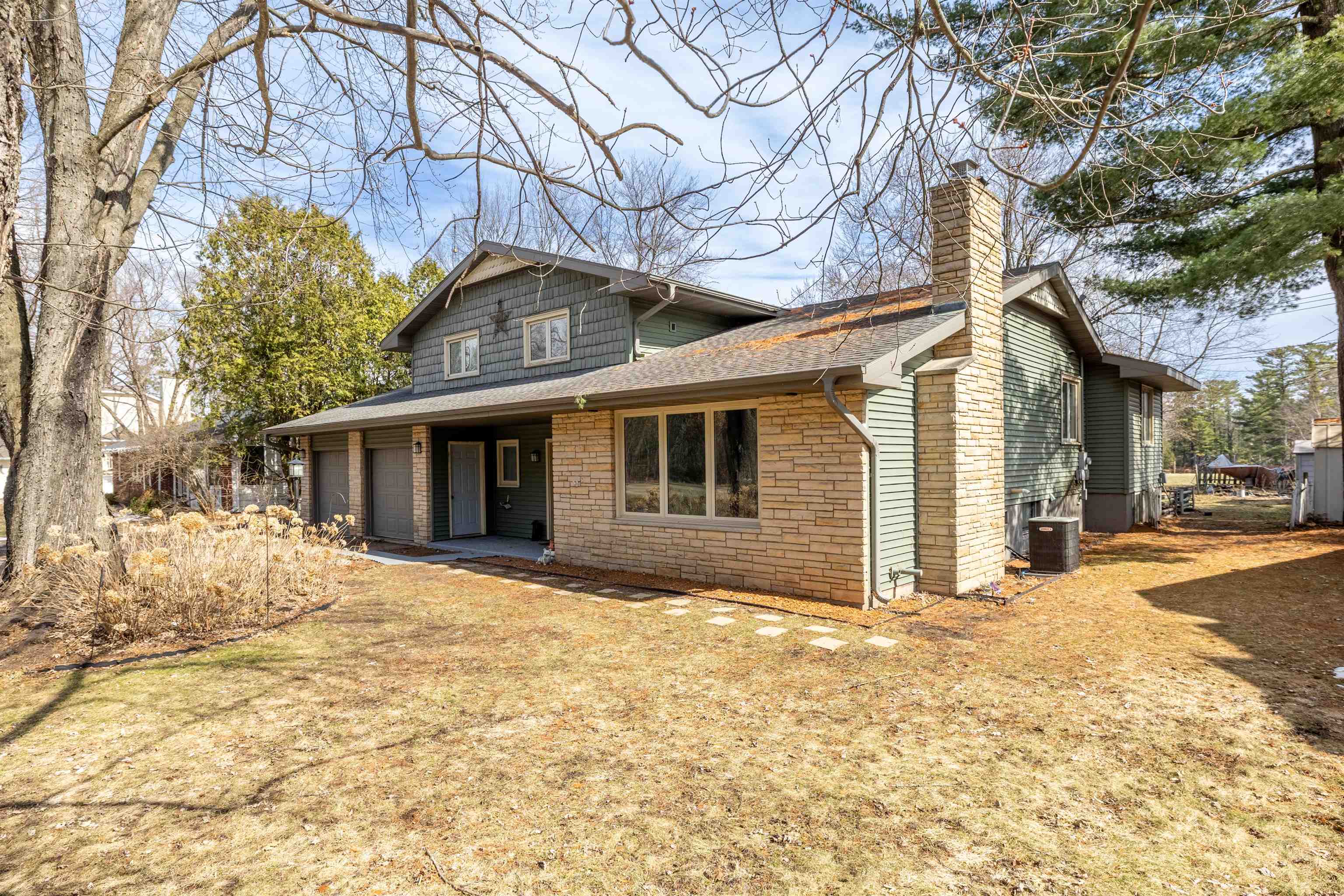 2521 2ND AVENUE SOUTH, Wisconsin Rapids, Wisconsin 54495, 4 Bedrooms Bedrooms, ,2 BathroomsBathrooms,Residential,For Sale,2521 2ND AVENUE SOUTH,22600778