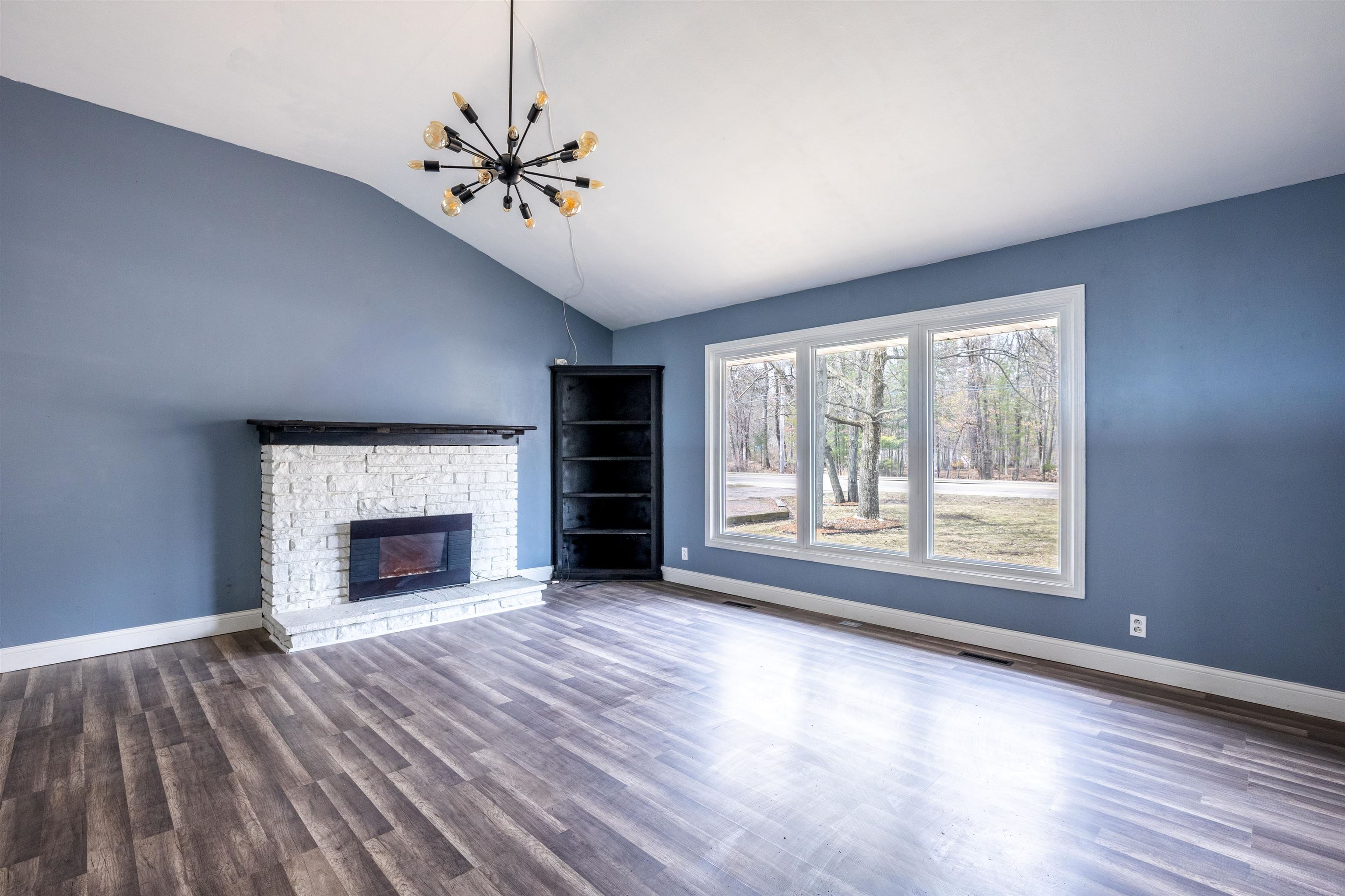 2521 2ND AVENUE SOUTH, Wisconsin Rapids, Wisconsin 54495, 4 Bedrooms Bedrooms, ,2 BathroomsBathrooms,Residential,For Sale,2521 2ND AVENUE SOUTH,22600778