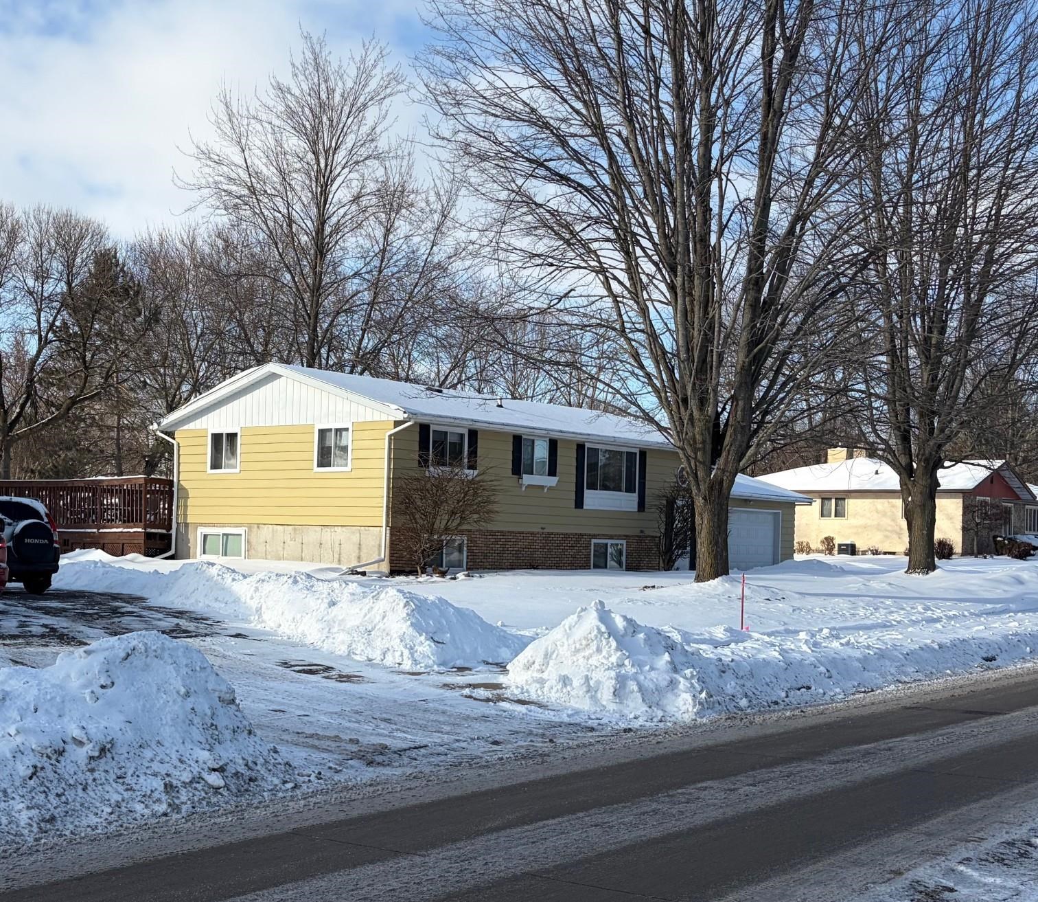 1112 E MC MILLAN STREET, Marshfield, Wisconsin 54449, 4 Bedrooms Bedrooms, ,2 BathroomsBathrooms,Residential,For Sale,1112 E MC MILLAN STREET,22600780