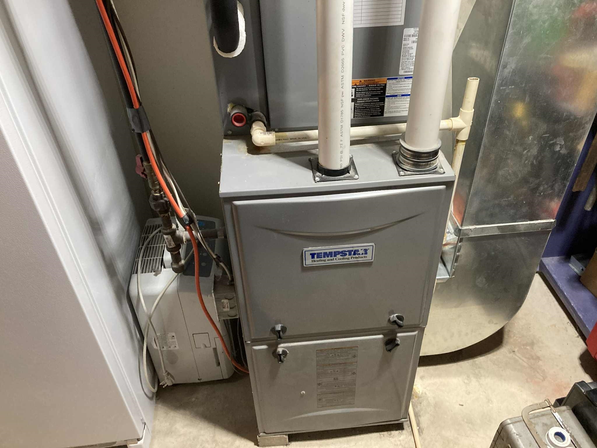 1112 E MC MILLAN STREET, Marshfield, Wisconsin 54449, 4 Bedrooms Bedrooms, ,2 BathroomsBathrooms,Residential,For Sale,1112 E MC MILLAN STREET,22600780