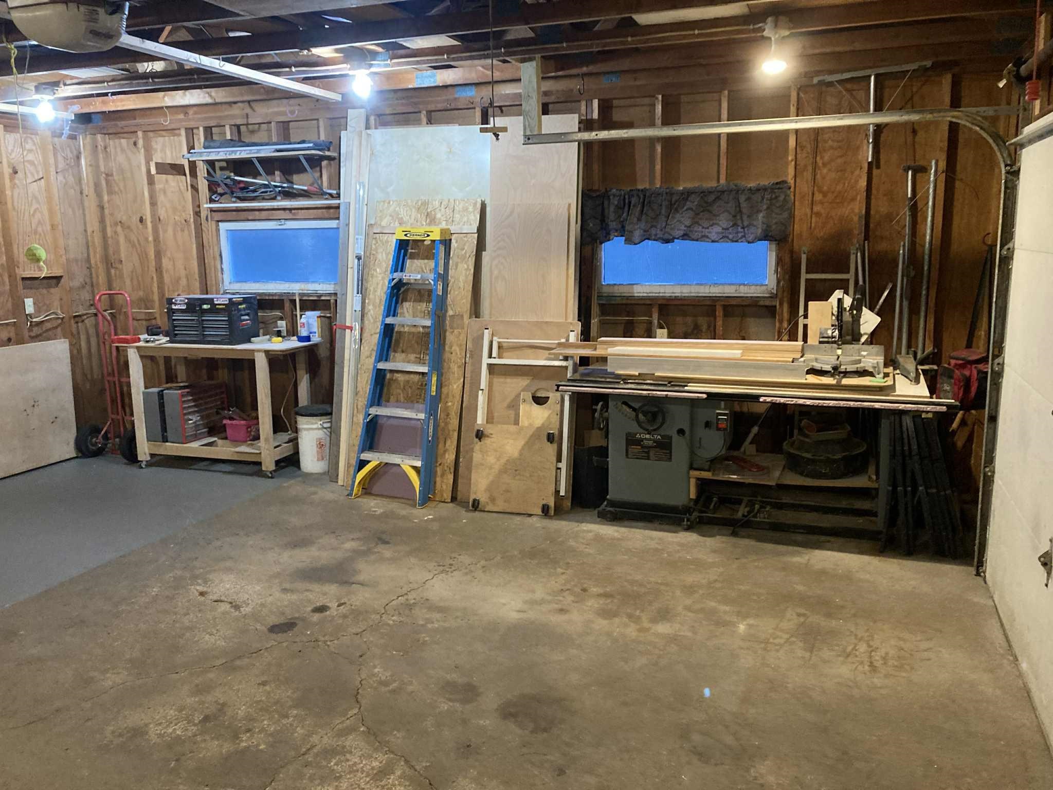 1112 E MC MILLAN STREET, Marshfield, Wisconsin 54449, 4 Bedrooms Bedrooms, ,2 BathroomsBathrooms,Residential,For Sale,1112 E MC MILLAN STREET,22600780