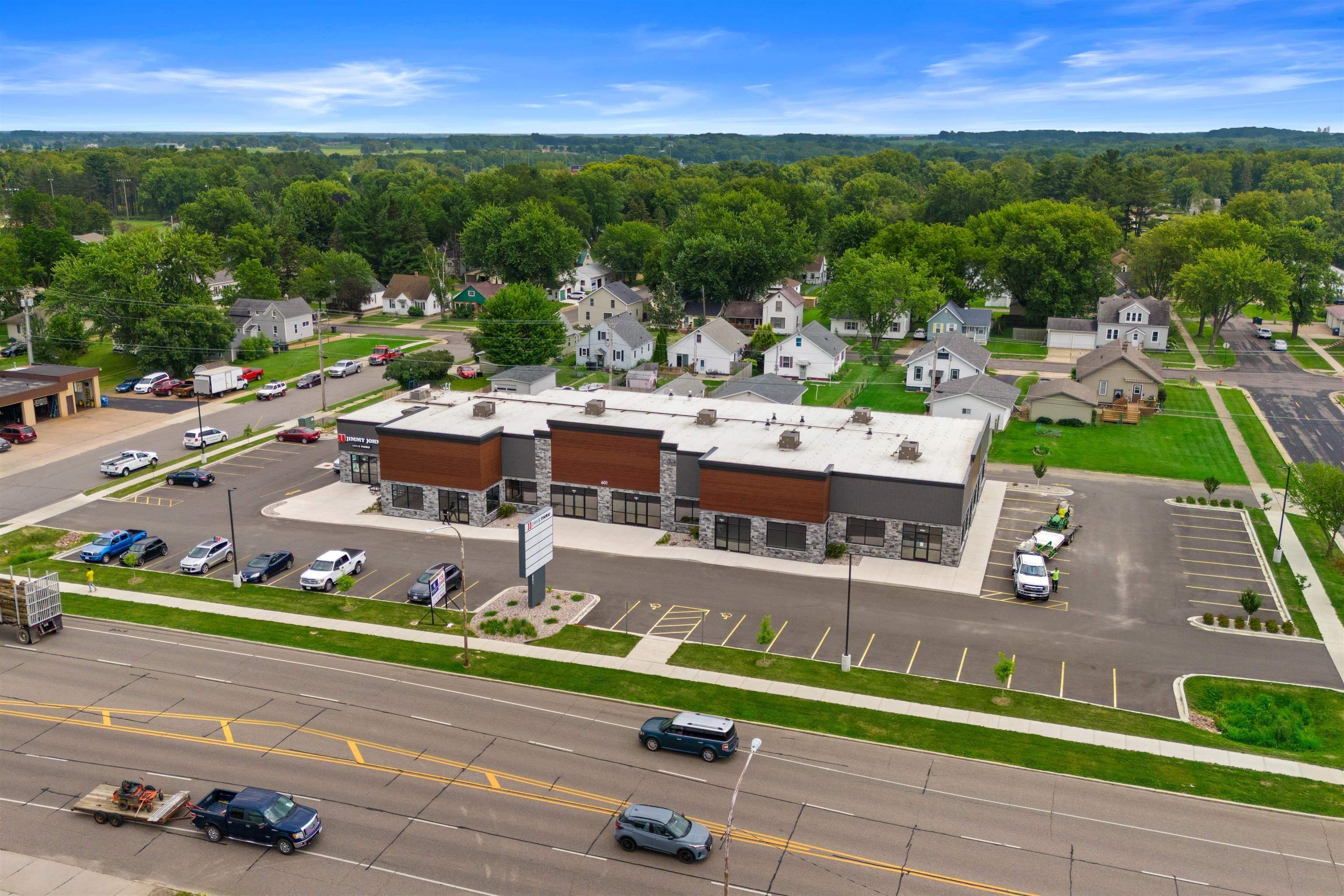 603 - 613 N CENTRAL AVENUE, Marshfield, Wisconsin 54449, ,Commercial/industrial,For Rent,603 - 613 N CENTRAL AVENUE,22600783