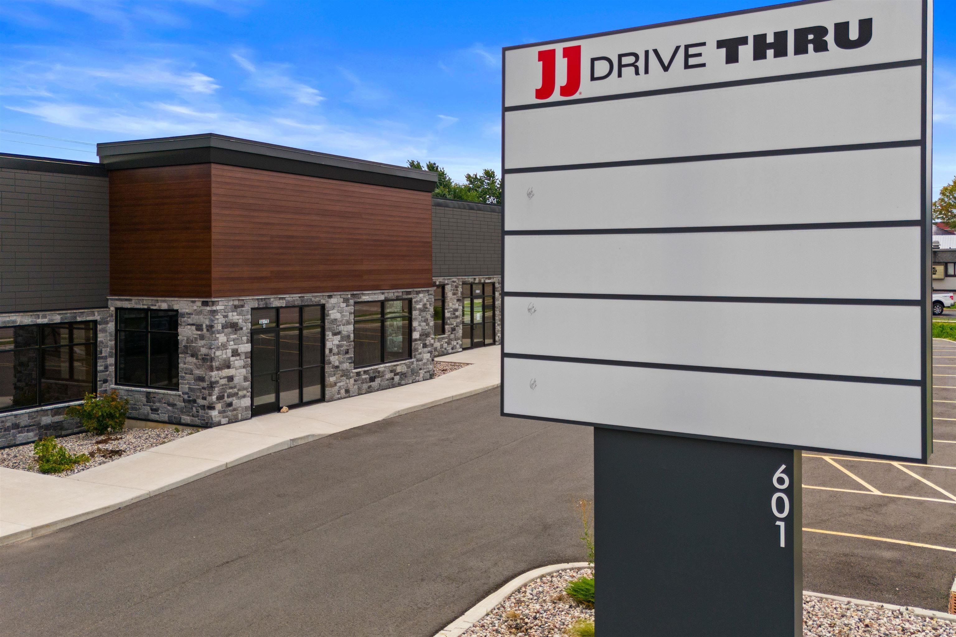 603 - 613 N CENTRAL AVENUE, Marshfield, Wisconsin 54449, ,Commercial/industrial,For Rent,603 - 613 N CENTRAL AVENUE,22600783