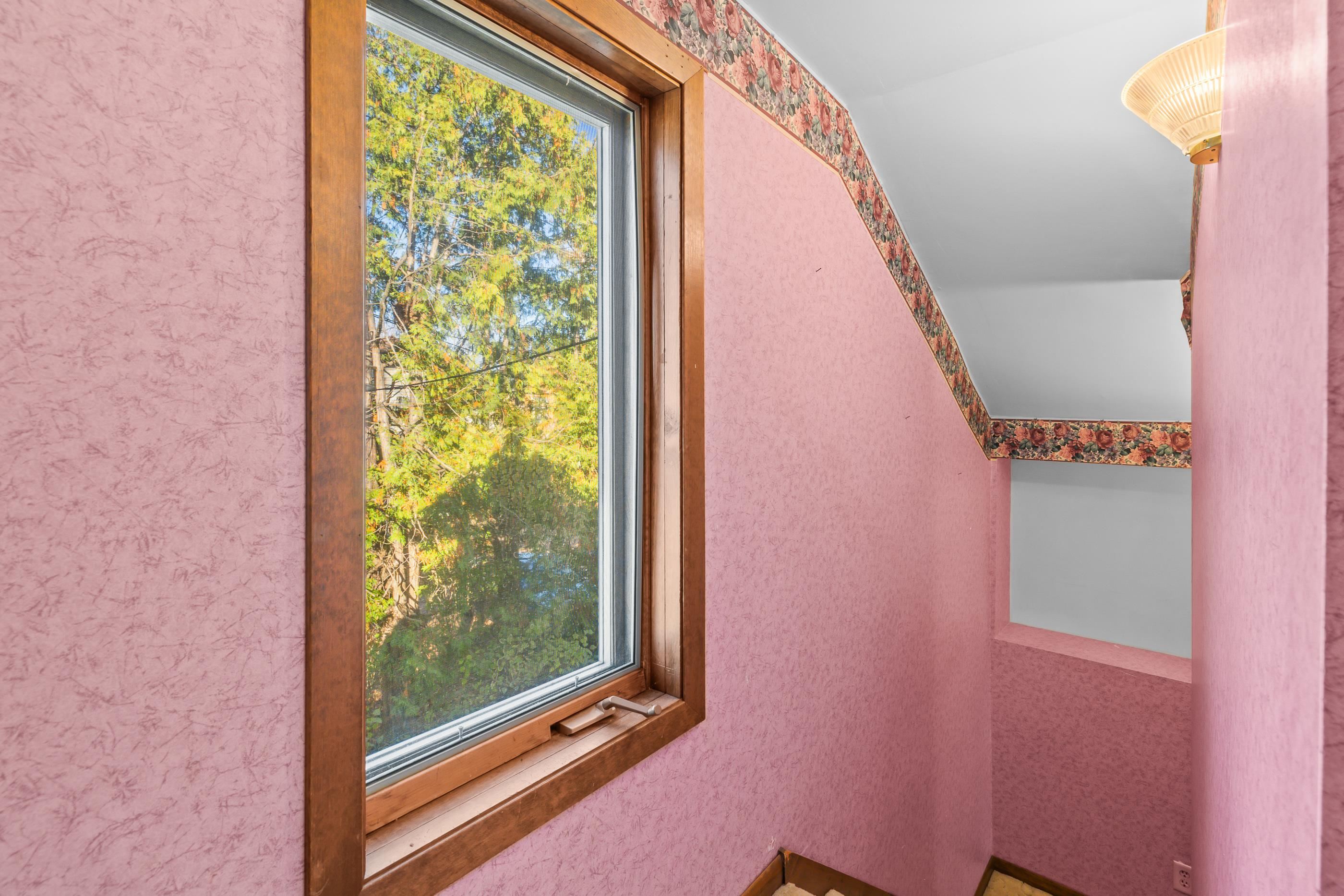 909 ILLINOIS AVENUE, Stevens Point, Wisconsin 54481, 2 Bedrooms Bedrooms, ,2 BathroomsBathrooms,Residential,For Sale,909 ILLINOIS AVENUE,22600786