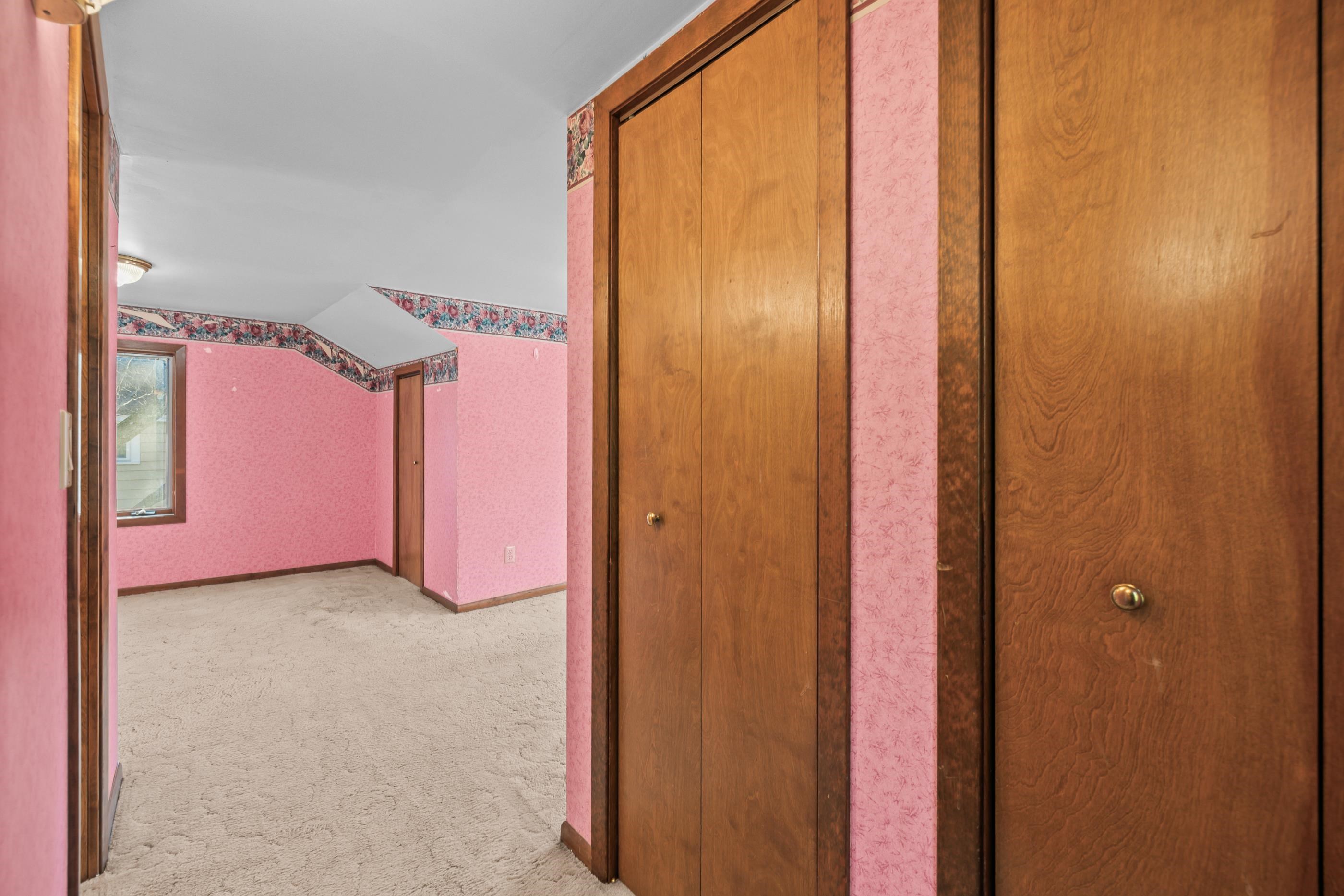 909 ILLINOIS AVENUE, Stevens Point, Wisconsin 54481, 2 Bedrooms Bedrooms, ,2 BathroomsBathrooms,Residential,For Sale,909 ILLINOIS AVENUE,22600786