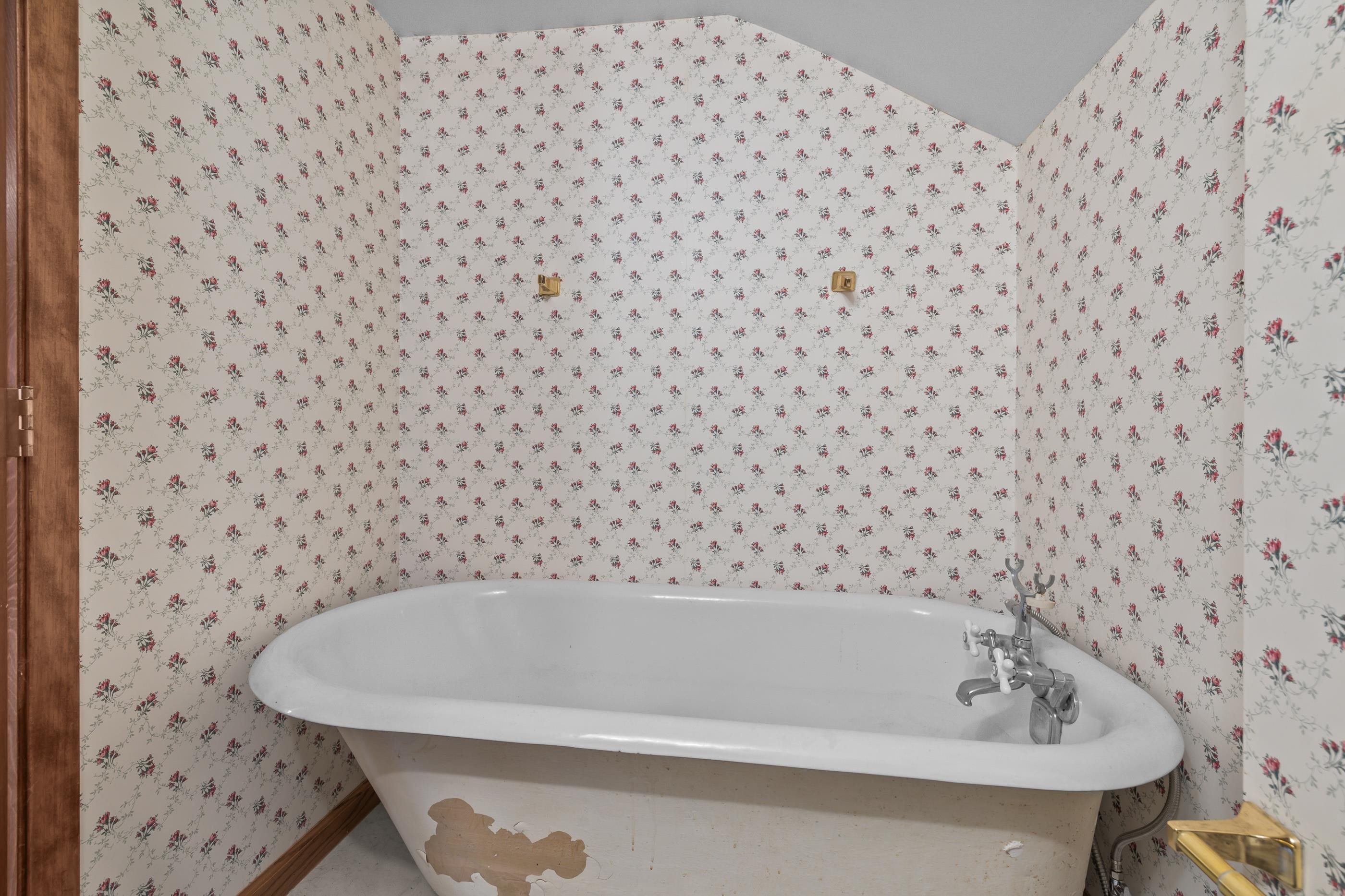 909 ILLINOIS AVENUE, Stevens Point, Wisconsin 54481, 2 Bedrooms Bedrooms, ,2 BathroomsBathrooms,Residential,For Sale,909 ILLINOIS AVENUE,22600786