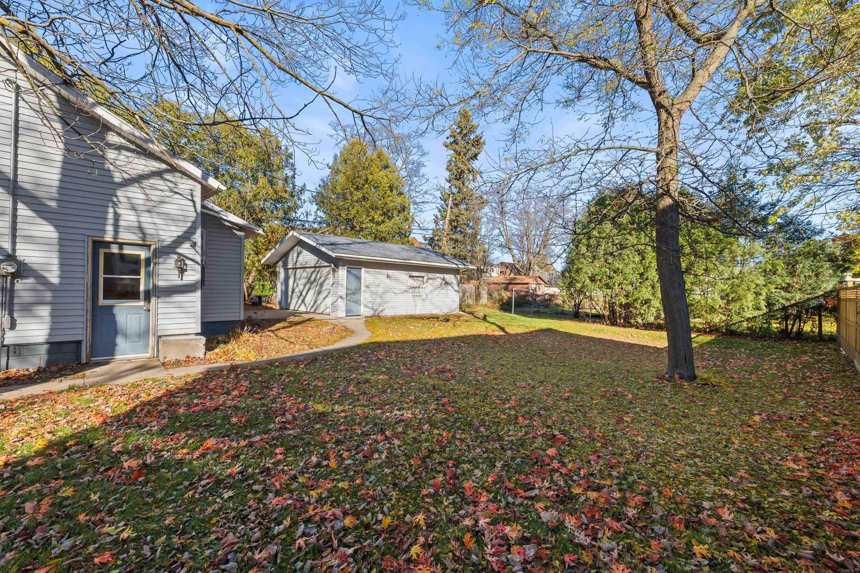 909 ILLINOIS AVENUE, Stevens Point, Wisconsin 54481, 2 Bedrooms Bedrooms, ,2 BathroomsBathrooms,Residential,For Sale,909 ILLINOIS AVENUE,22600786