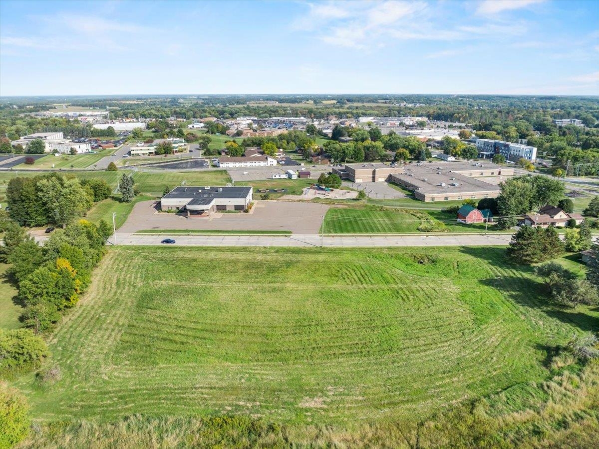 1420 N OAK AVENUE, Marshfield, Wisconsin 54449, ,Commercial/industrial,For Sale,1420 N OAK AVENUE,22600789