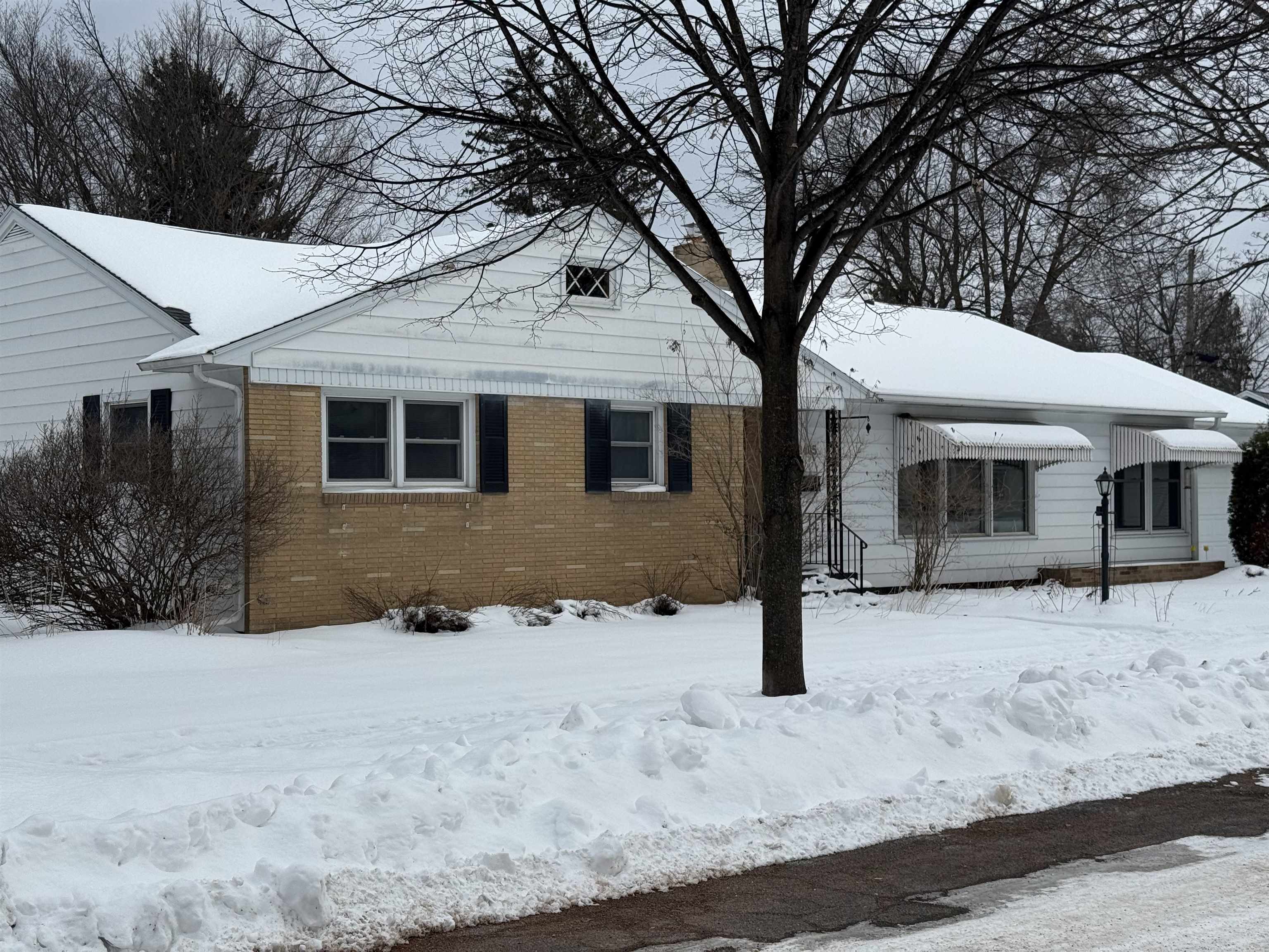 2405 EMERSON STREET, Wausau, Wisconsin 54403, 3 Bedrooms Bedrooms, ,1 BathroomBathrooms,Residential,For Sale,2405 EMERSON STREET,22600791