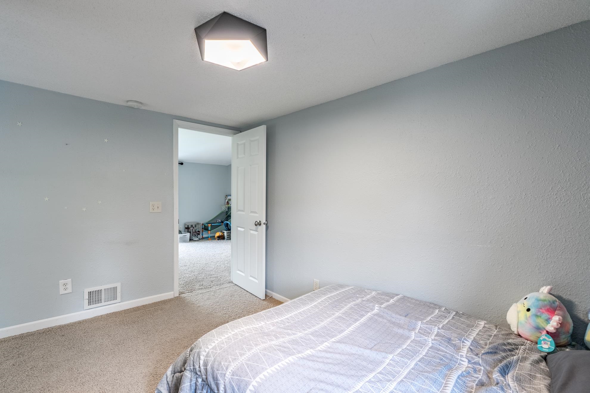 226302 SWAN AVENUE, Wausau, Wisconsin 54401, 3 Bedrooms Bedrooms, ,2 BathroomsBathrooms,Residential,For Sale,226302 SWAN AVENUE,22600792