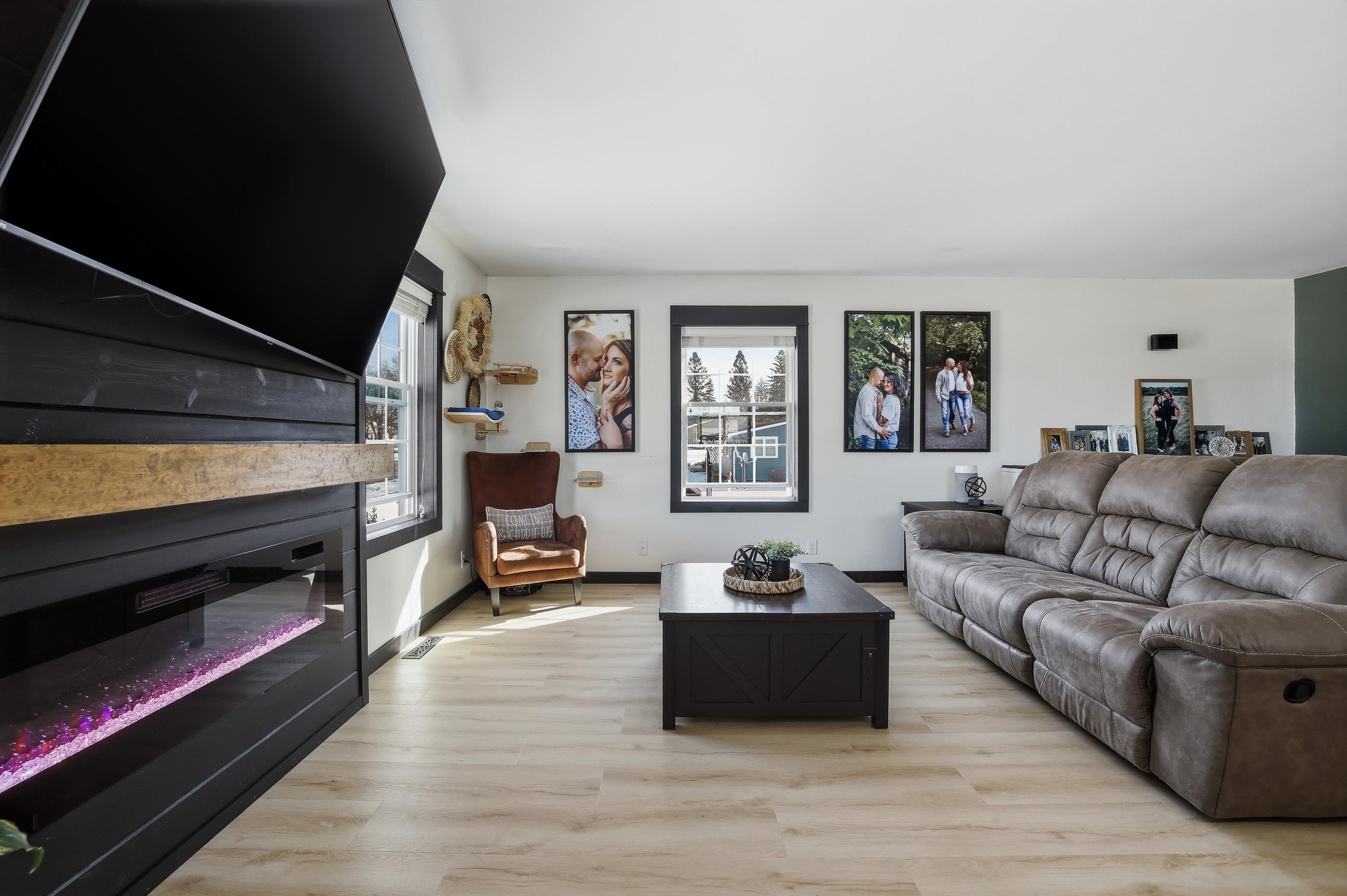 713 MUELLER STREET, Athens, Wisconsin 54411, 5 Bedrooms Bedrooms, ,3 BathroomsBathrooms,Residential,For Sale,713 MUELLER STREET,22600793