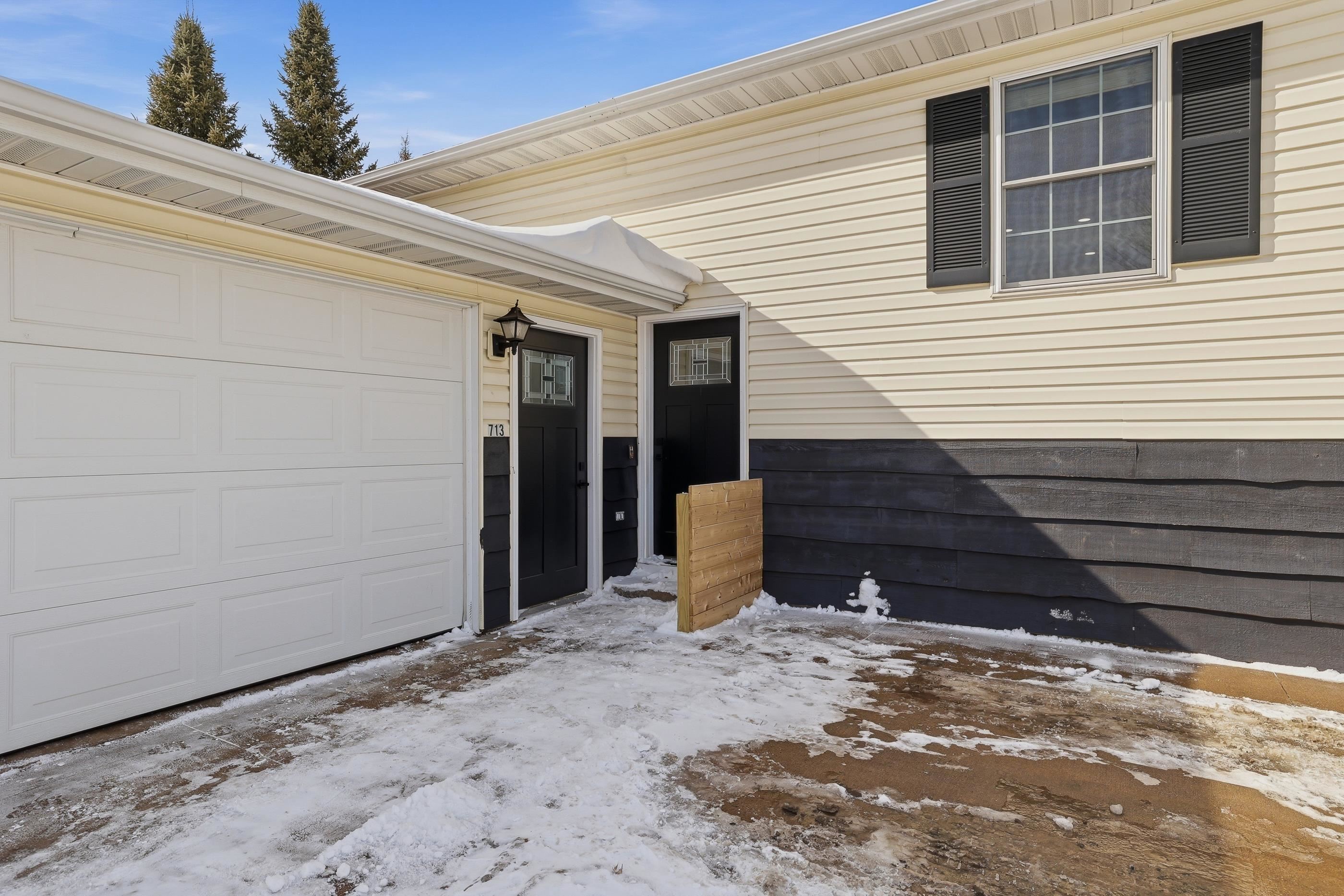 713 MUELLER STREET, Athens, Wisconsin 54411, 5 Bedrooms Bedrooms, ,3 BathroomsBathrooms,Residential,For Sale,713 MUELLER STREET,22600793