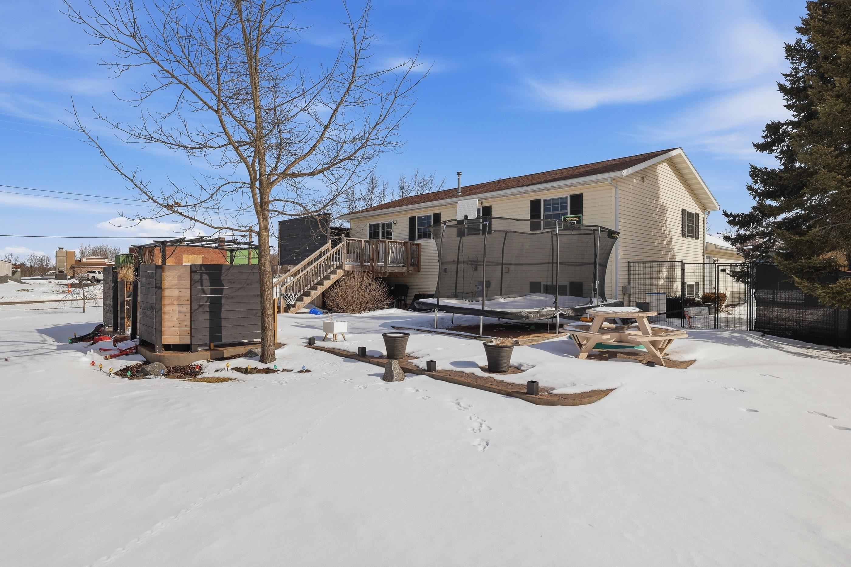 713 MUELLER STREET, Athens, Wisconsin 54411, 5 Bedrooms Bedrooms, ,3 BathroomsBathrooms,Residential,For Sale,713 MUELLER STREET,22600793