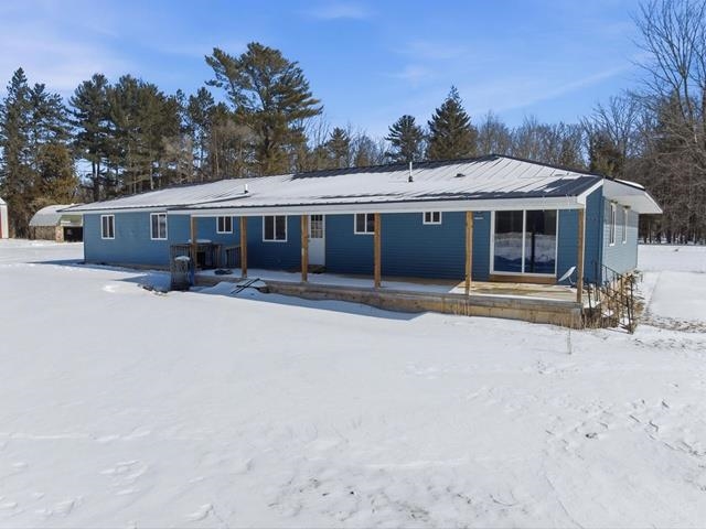 7623 COUNTY ROAD V, Marshfield, Wisconsin 54449, 5 Bedrooms Bedrooms, ,3 BathroomsBathrooms,Residential,For Sale,7623 COUNTY ROAD V,22600796
