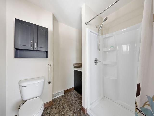 7623 COUNTY ROAD V, Marshfield, Wisconsin 54449, 5 Bedrooms Bedrooms, ,3 BathroomsBathrooms,Residential,For Sale,7623 COUNTY ROAD V,22600796