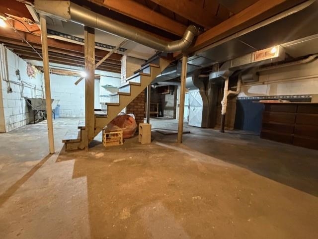 2116 LINCOLN AVENUE, Stevens Point, Wisconsin 54481, 5 Bedrooms Bedrooms, ,1 BathroomBathrooms,Residential,For Sale,2116 LINCOLN AVENUE,22600801