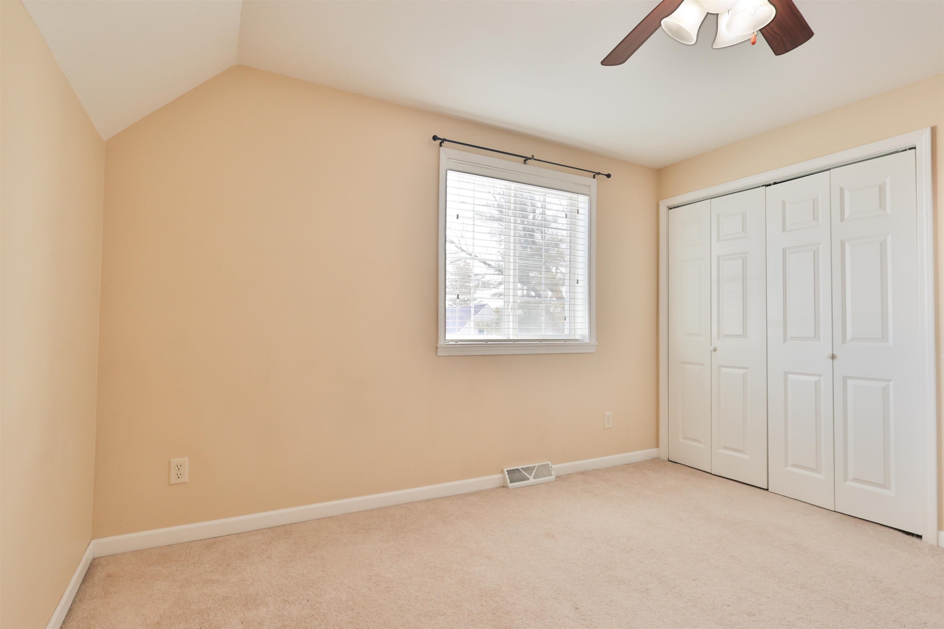 219 N 2ND STREET, Abbotsford, Wisconsin 54405, 3 Bedrooms Bedrooms, ,2 BathroomsBathrooms,Residential,For Sale,219 N 2ND STREET,22600803