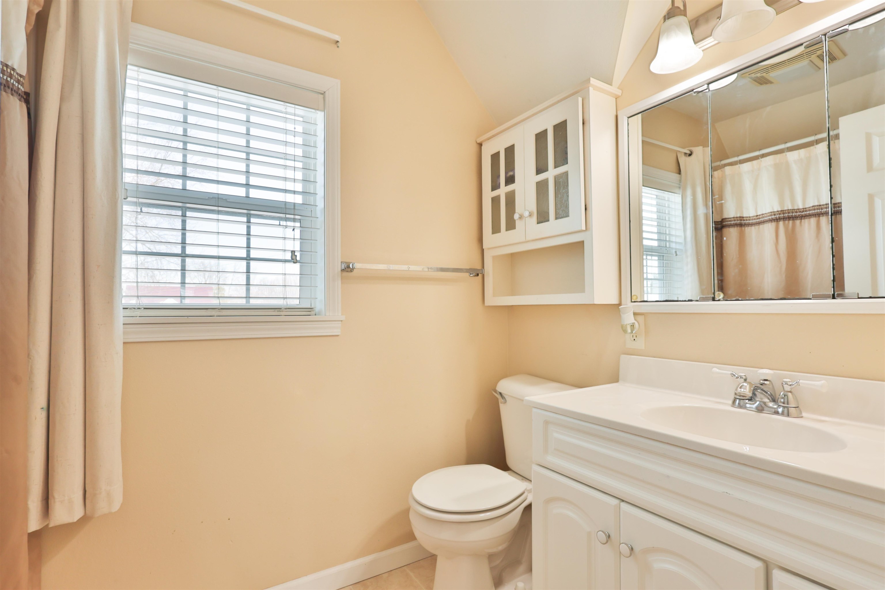 219 N 2ND STREET, Abbotsford, Wisconsin 54405, 3 Bedrooms Bedrooms, ,2 BathroomsBathrooms,Residential,For Sale,219 N 2ND STREET,22600803