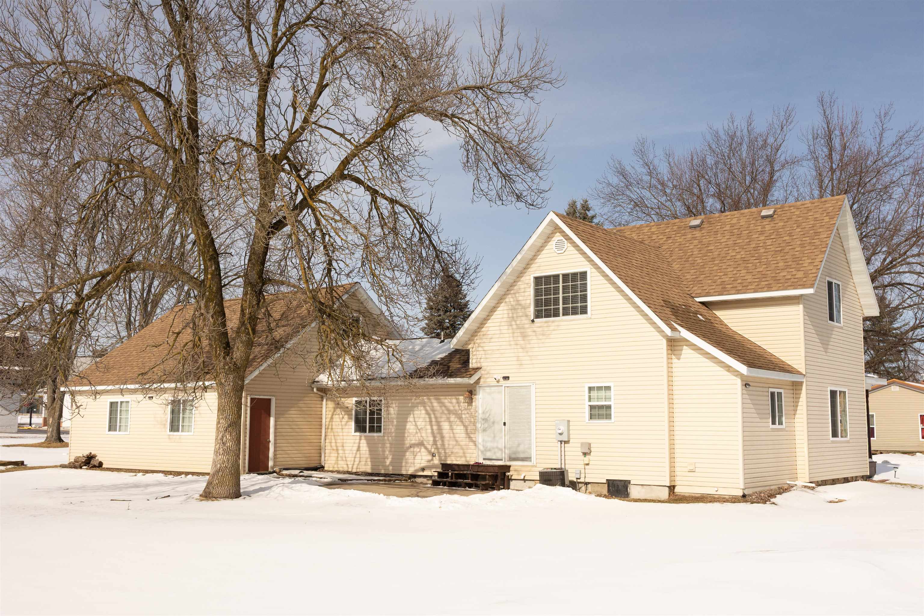 219 N 2ND STREET, Abbotsford, Wisconsin 54405, 3 Bedrooms Bedrooms, ,2 BathroomsBathrooms,Residential,For Sale,219 N 2ND STREET,22600803