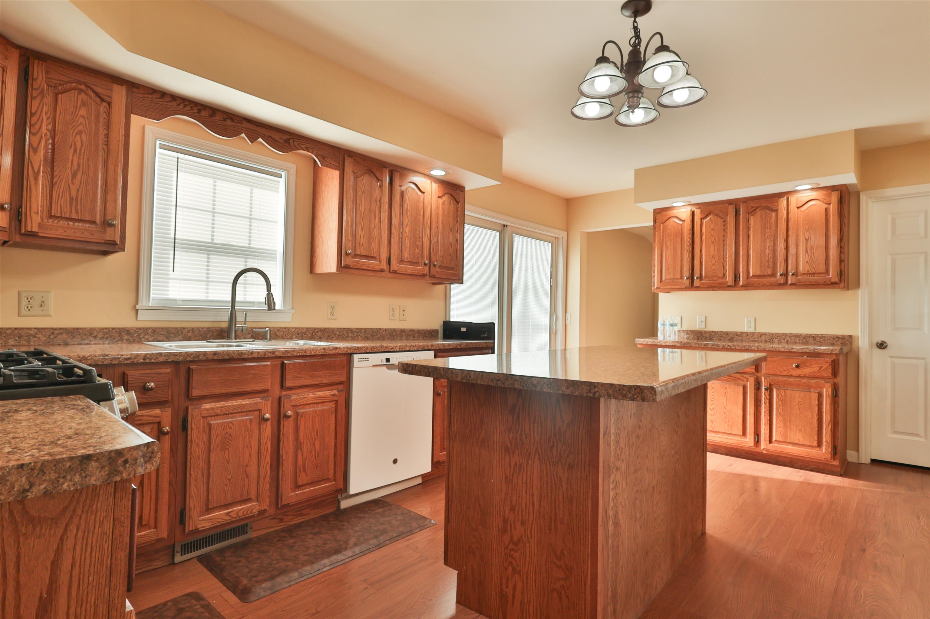 219 N 2ND STREET, Abbotsford, Wisconsin 54405, 3 Bedrooms Bedrooms, ,2 BathroomsBathrooms,Residential,For Sale,219 N 2ND STREET,22600803