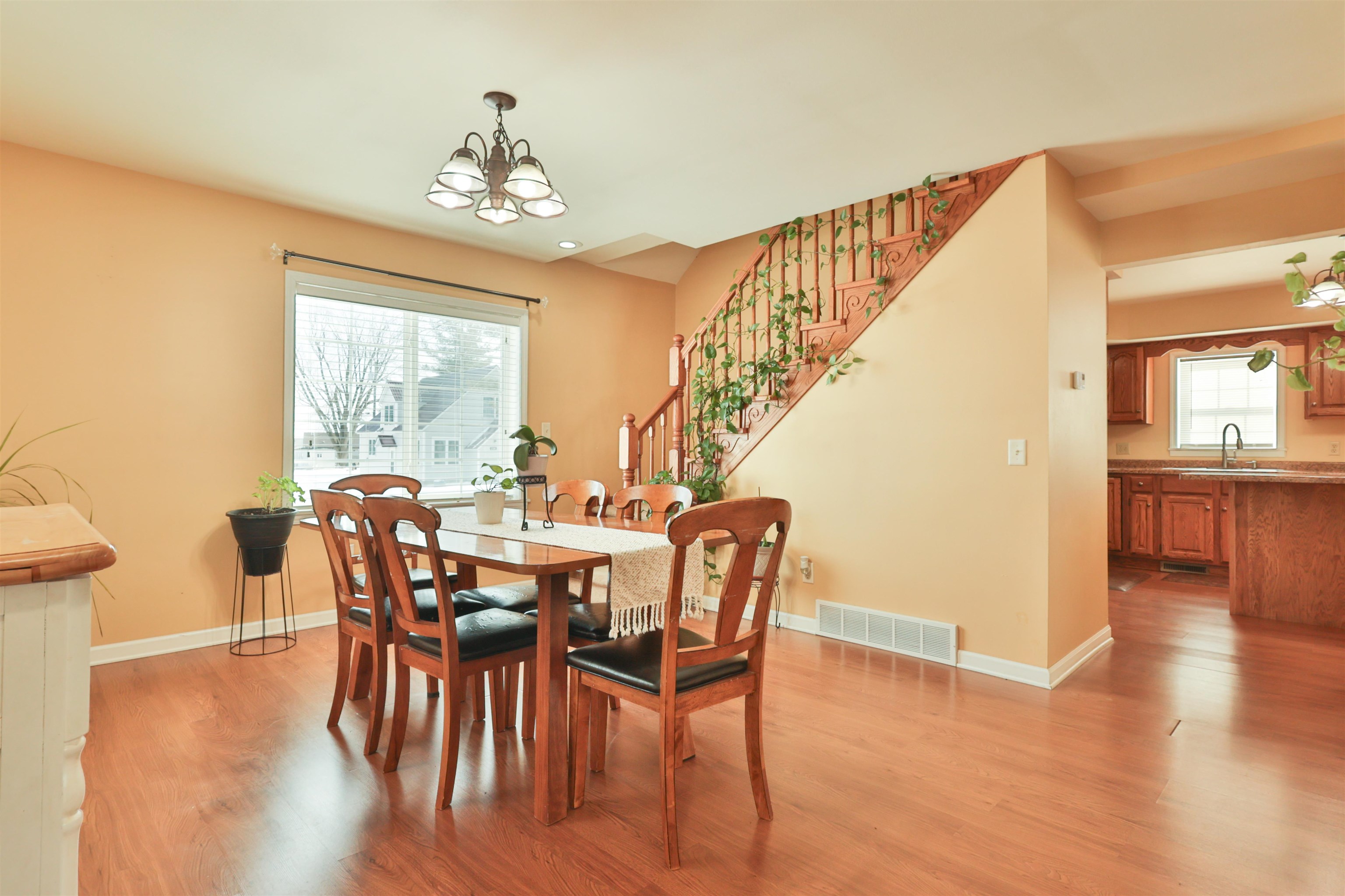 219 N 2ND STREET, Abbotsford, Wisconsin 54405, 3 Bedrooms Bedrooms, ,2 BathroomsBathrooms,Residential,For Sale,219 N 2ND STREET,22600803