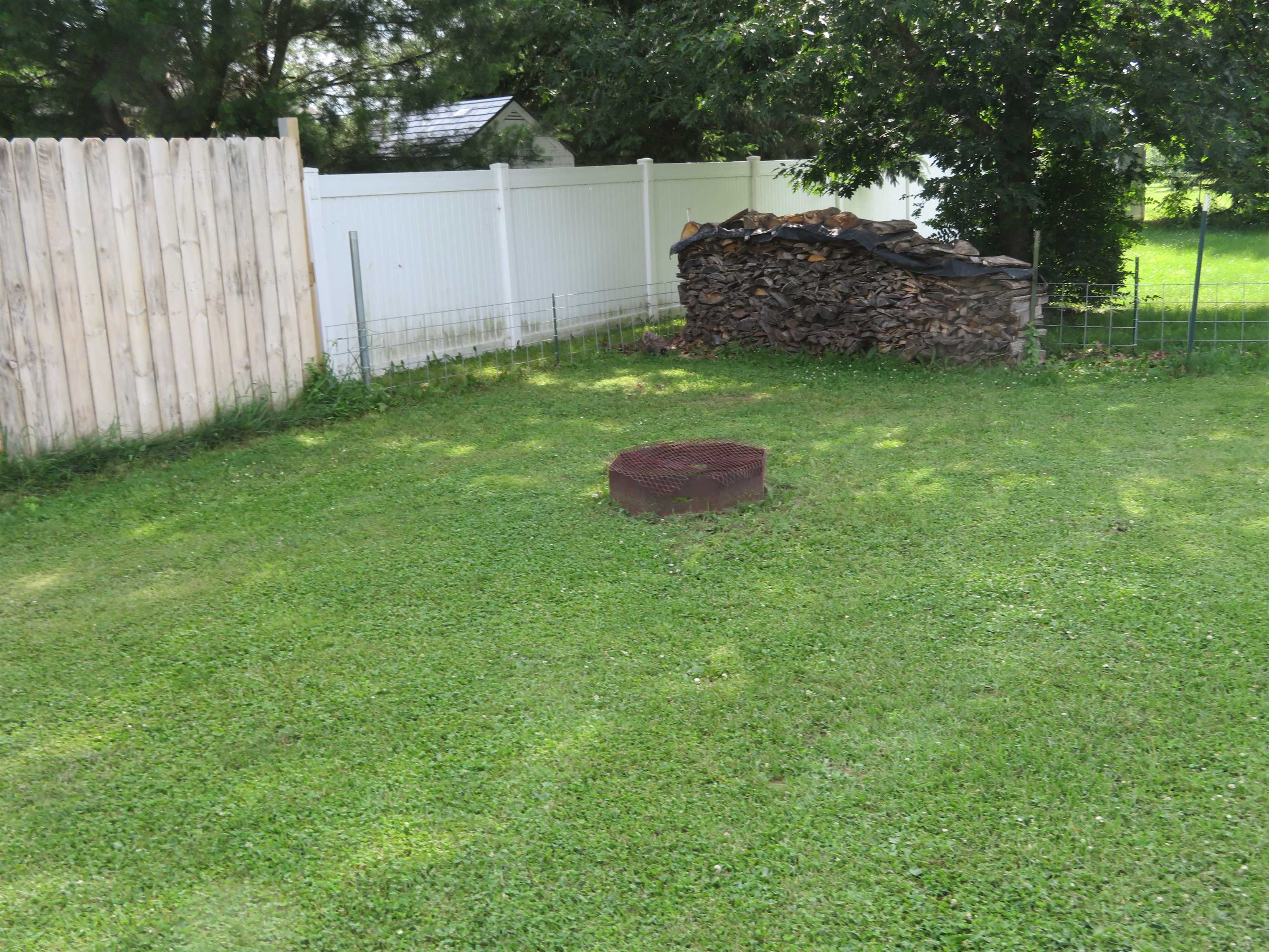 2517 W MAIN STREET, Merrill, Wisconsin 54452, 4 Bedrooms Bedrooms, ,2 BathroomsBathrooms,Residential,For Sale,2517 W MAIN STREET,22600804