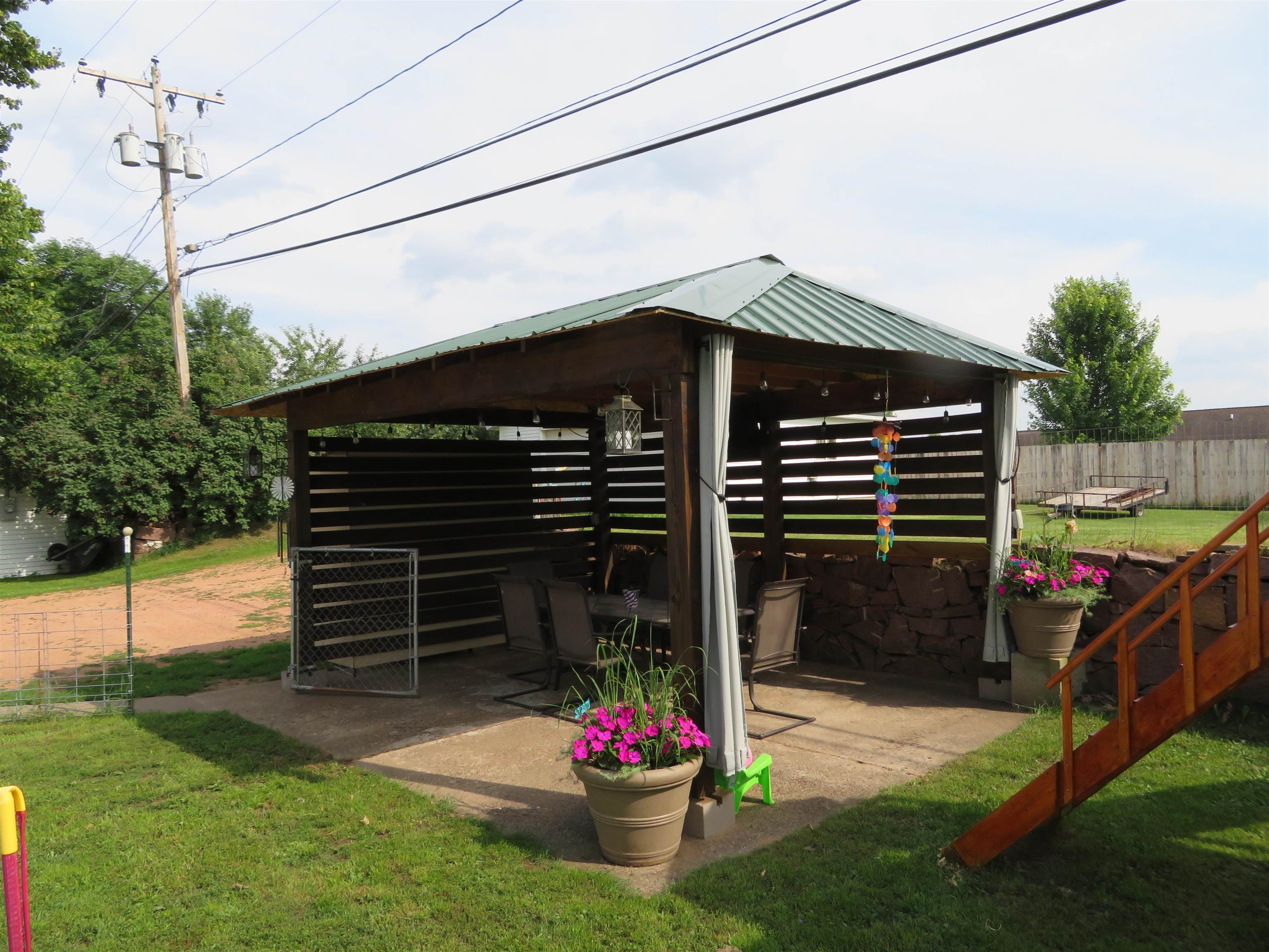 2517 W MAIN STREET, Merrill, Wisconsin 54452, 4 Bedrooms Bedrooms, ,2 BathroomsBathrooms,Residential,For Sale,2517 W MAIN STREET,22600804