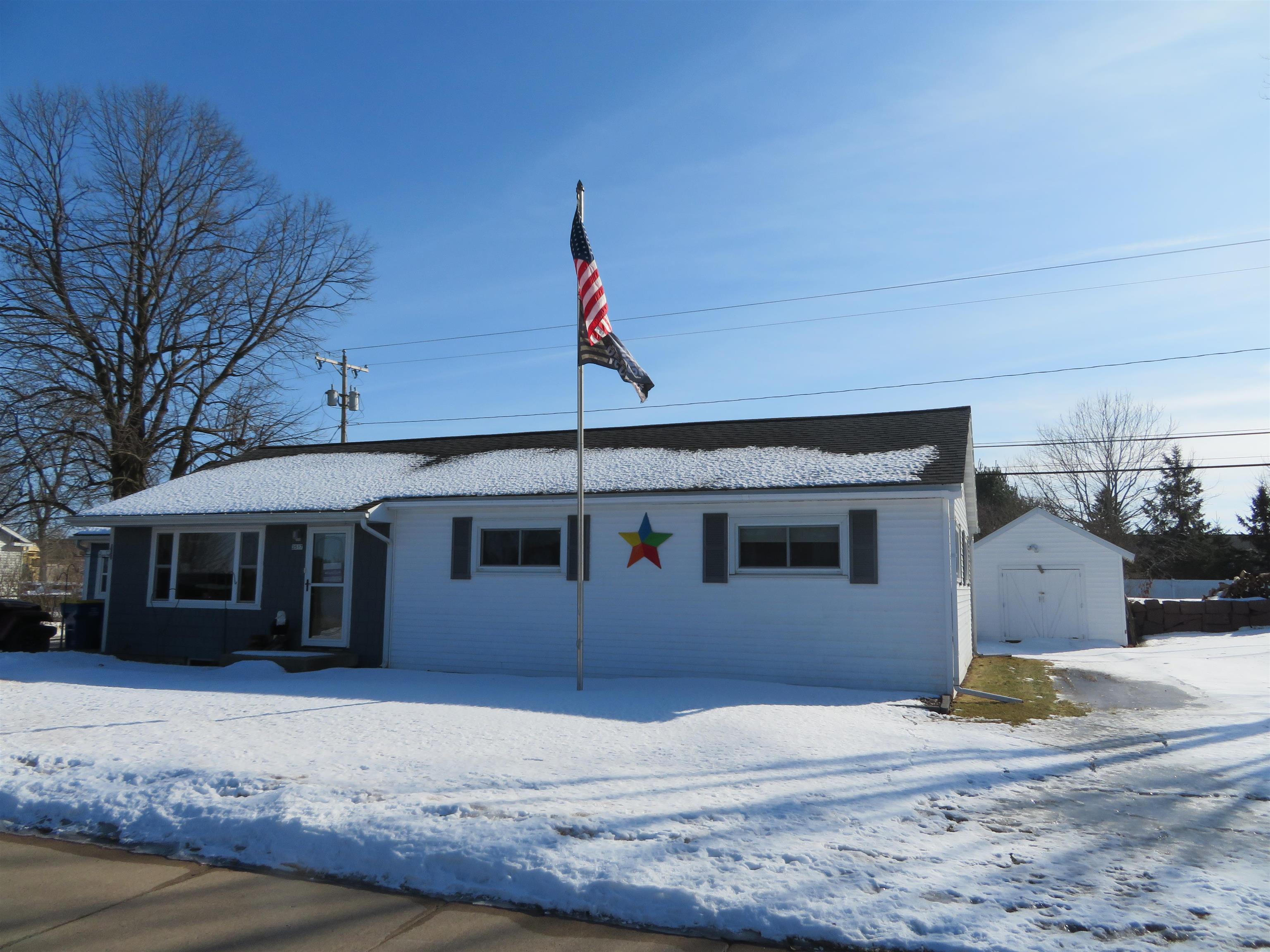 2517 W MAIN STREET, Merrill, Wisconsin 54452, 4 Bedrooms Bedrooms, ,2 BathroomsBathrooms,Residential,For Sale,2517 W MAIN STREET,22600804