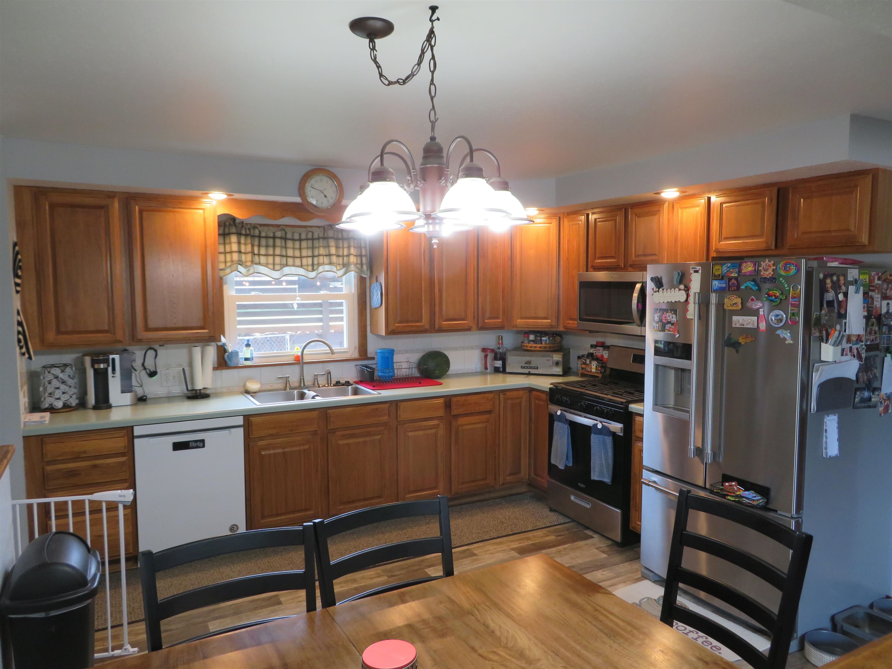 2517 W MAIN STREET, Merrill, Wisconsin 54452, 4 Bedrooms Bedrooms, ,2 BathroomsBathrooms,Residential,For Sale,2517 W MAIN STREET,22600804