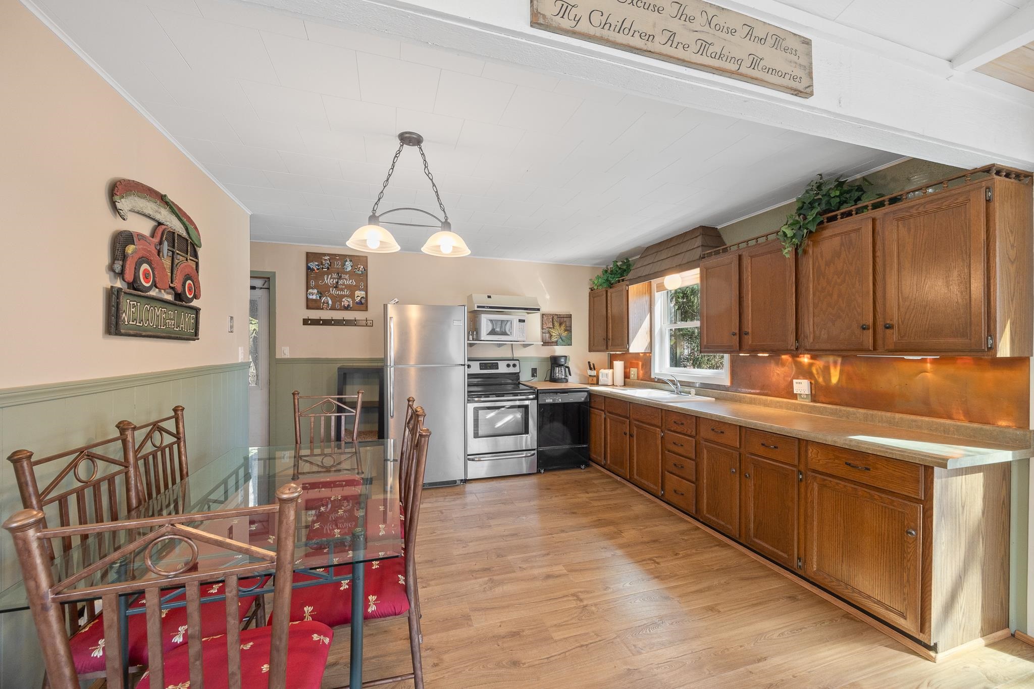 1031 S ARCHERS WAY, Nekoosa, Wisconsin 54457, 2 Bedrooms Bedrooms, ,2 BathroomsBathrooms,Residential,For Sale,1031 S ARCHERS WAY,22600808