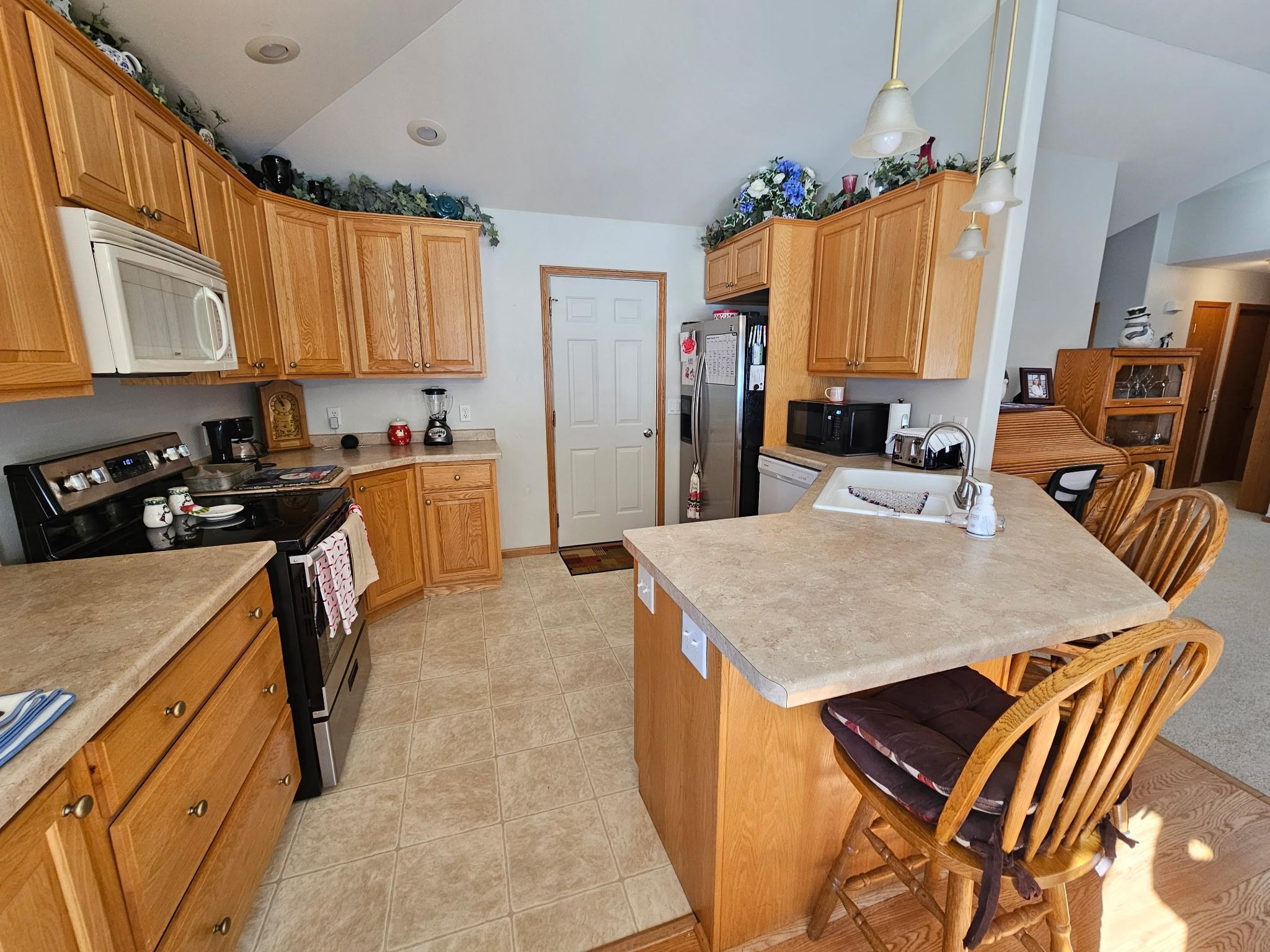 4613 RIDGEVIEW COURT, Wisconsin Rapids, Wisconsin 54494, 2 Bedrooms Bedrooms, ,3 BathroomsBathrooms,Residential,For Rent,4613 RIDGEVIEW COURT,22600810