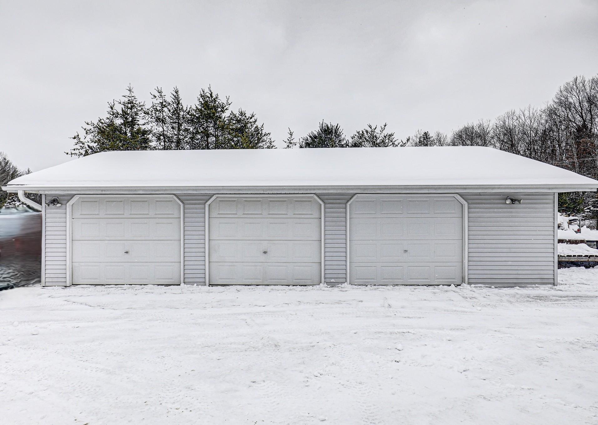 N10695 MOODIG ROAD, Tomahawk, Wisconsin 54487, 3 Bedrooms Bedrooms, ,2 BathroomsBathrooms,Residential,For Sale,N10695 MOODIG ROAD,22600811