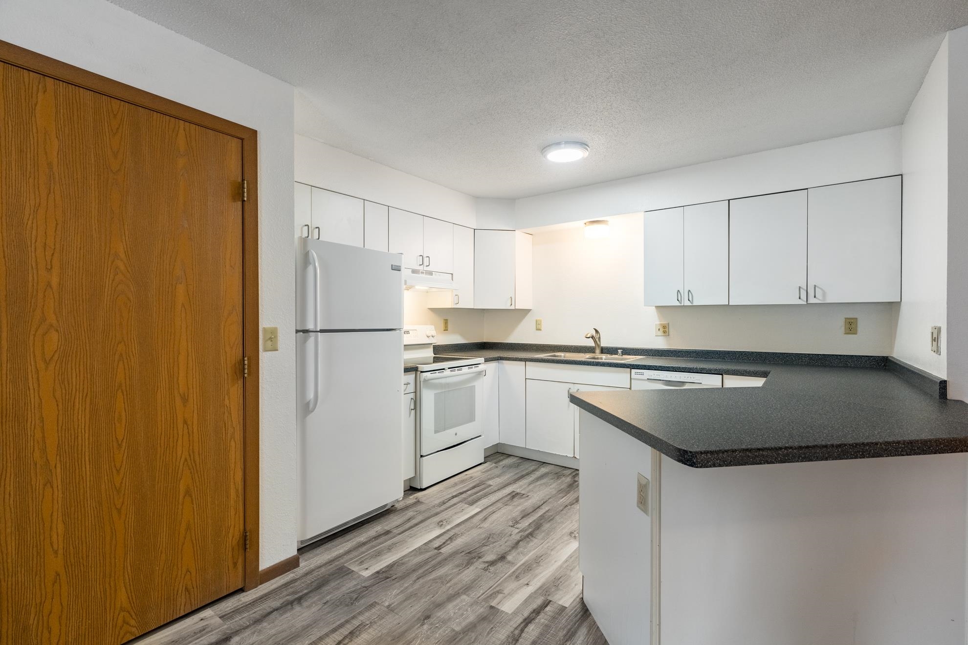 629 BROOKS PLACE, Wausau, Wisconsin 54401, 1 Bedroom Bedrooms, 629 Rooms Rooms,1 BathroomBathrooms,Multi-family,For Sale,629 BROOKS PLACE,22600814