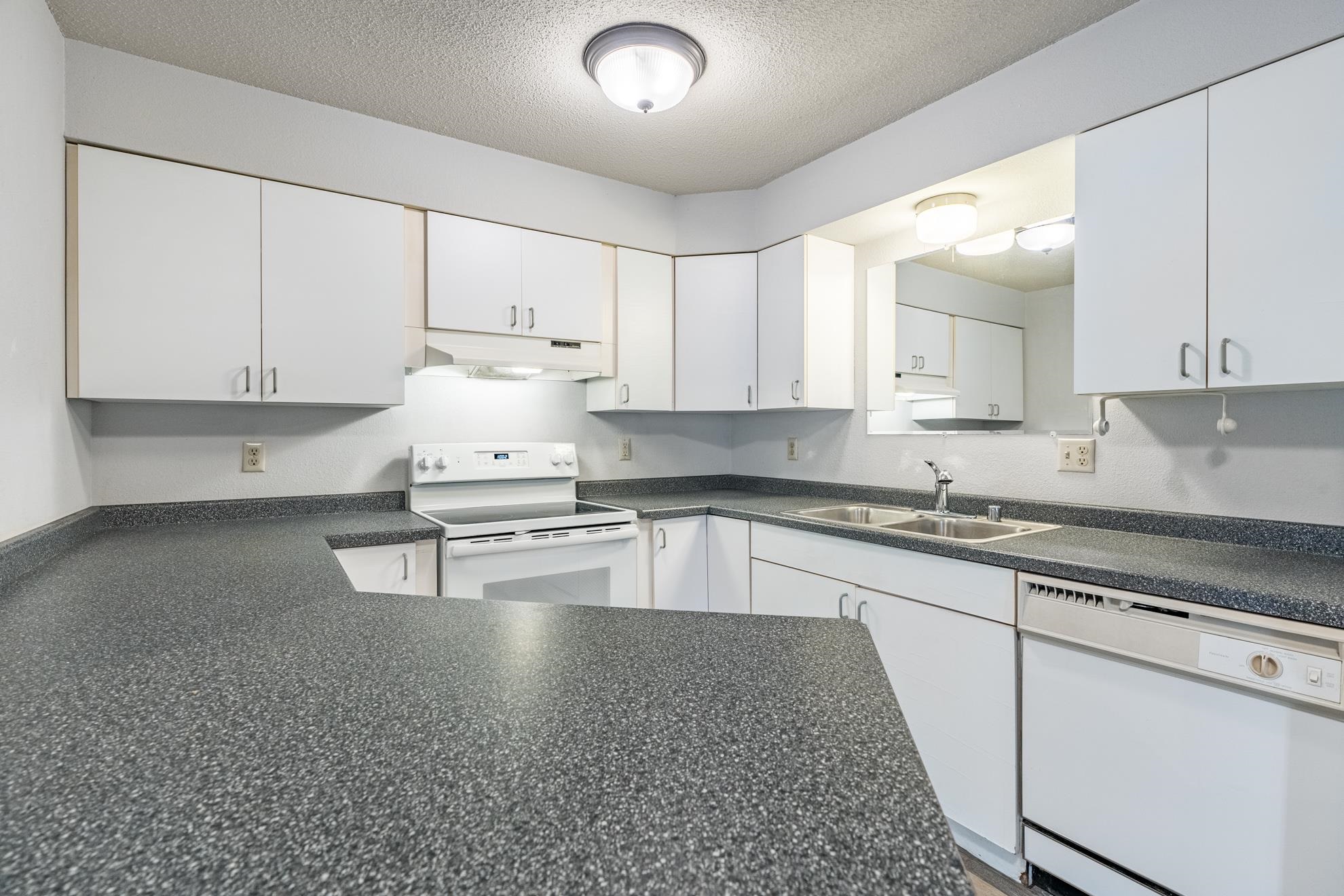 629 BROOKS PLACE, Wausau, Wisconsin 54401, 1 Bedroom Bedrooms, 629 Rooms Rooms,1 BathroomBathrooms,Multi-family,For Sale,629 BROOKS PLACE,22600814