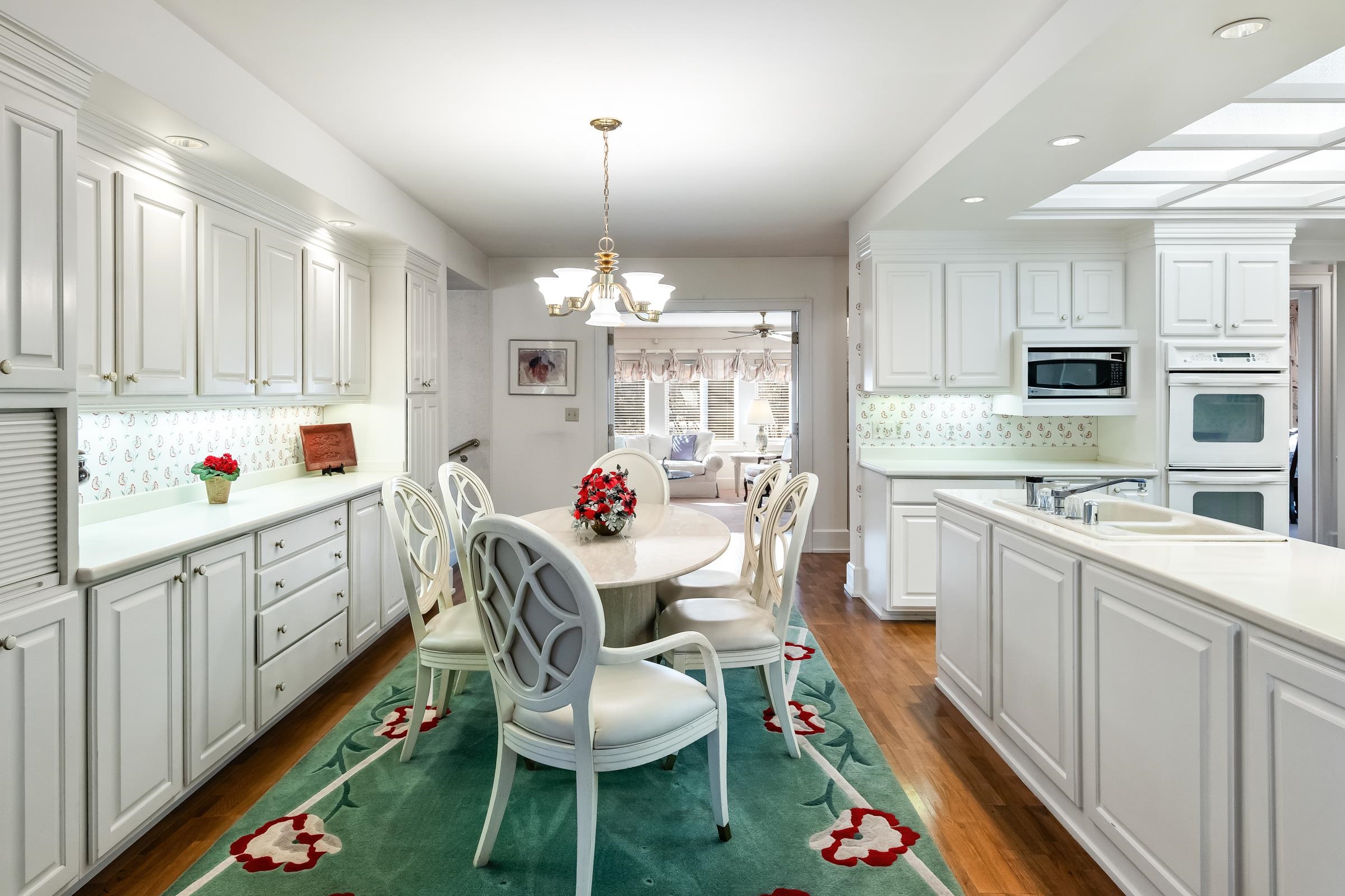 585 3RD STREET SOUTH, Wisconsin Rapids, Wisconsin 54494, 4 Bedrooms Bedrooms, ,3 BathroomsBathrooms,Residential,For Sale,585 3RD STREET SOUTH,22600820