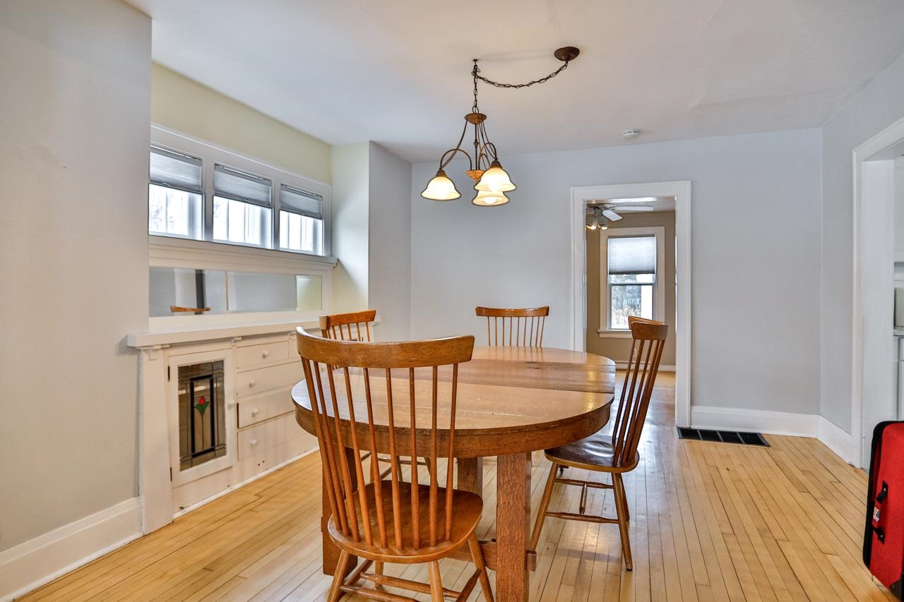 306 S 11TH AVENUE, Wausau, Wisconsin 54401, 3 Bedrooms Bedrooms, ,2 BathroomsBathrooms,Residential,For Sale,306 S 11TH AVENUE,22600822