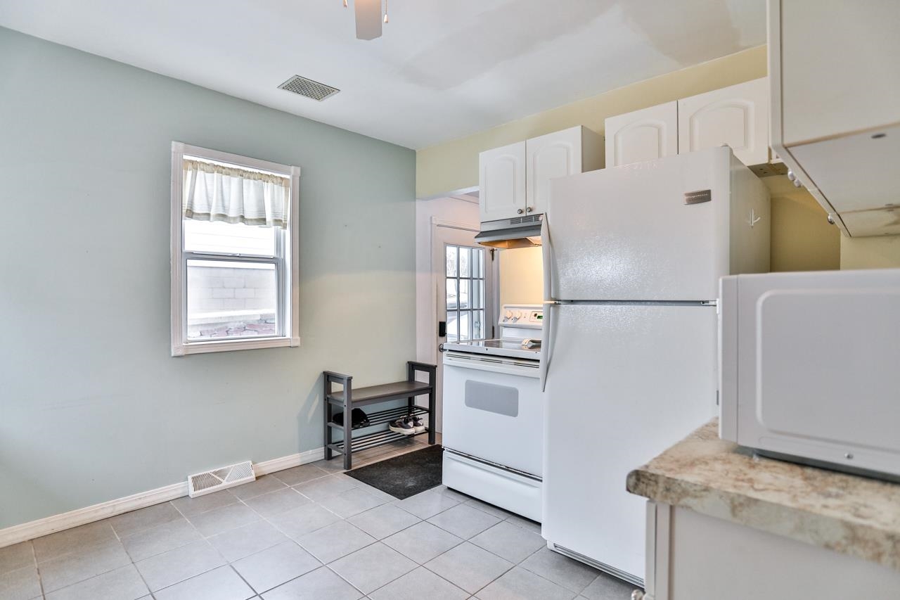 306 S 11TH AVENUE, Wausau, Wisconsin 54401, 3 Bedrooms Bedrooms, ,2 BathroomsBathrooms,Residential,For Sale,306 S 11TH AVENUE,22600822