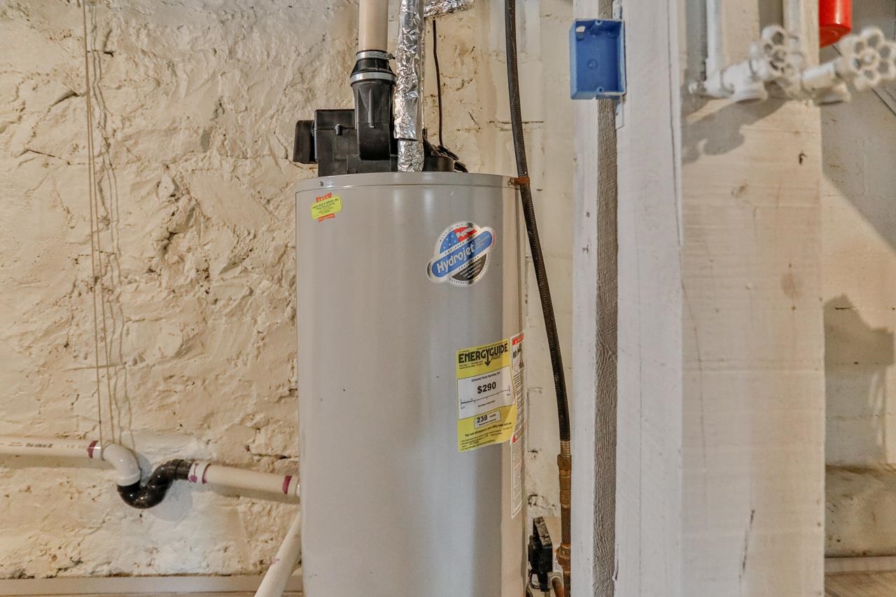 306 S 11TH AVENUE, Wausau, Wisconsin 54401, 3 Bedrooms Bedrooms, ,2 BathroomsBathrooms,Residential,For Sale,306 S 11TH AVENUE,22600822