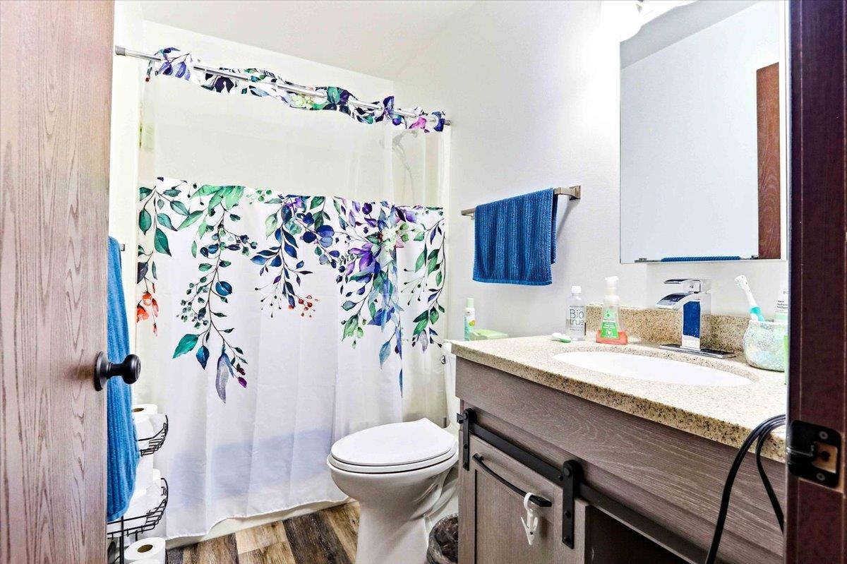 1814 E EMERALD STREET, Marshfield, Wisconsin 54449, 2 Bedrooms Bedrooms, 5 Rooms Rooms,1 BathroomBathrooms,Multi-family,For Sale,1814 E EMERALD STREET,22600823