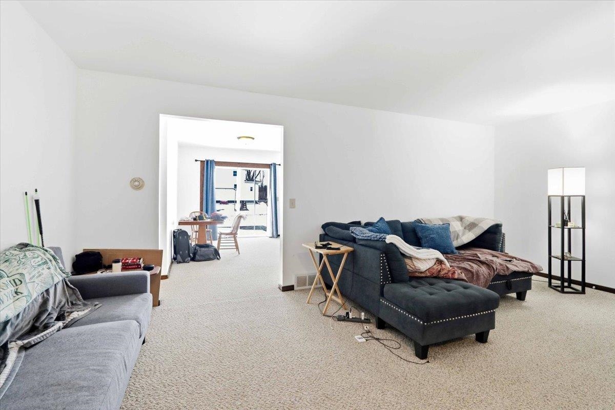 1814 E EMERALD STREET, Marshfield, Wisconsin 54449, 2 Bedrooms Bedrooms, 5 Rooms Rooms,1 BathroomBathrooms,Multi-family,For Sale,1814 E EMERALD STREET,22600823