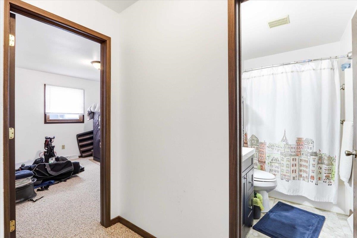 1814 E EMERALD STREET, Marshfield, Wisconsin 54449, 2 Bedrooms Bedrooms, 5 Rooms Rooms,1 BathroomBathrooms,Multi-family,For Sale,1814 E EMERALD STREET,22600823