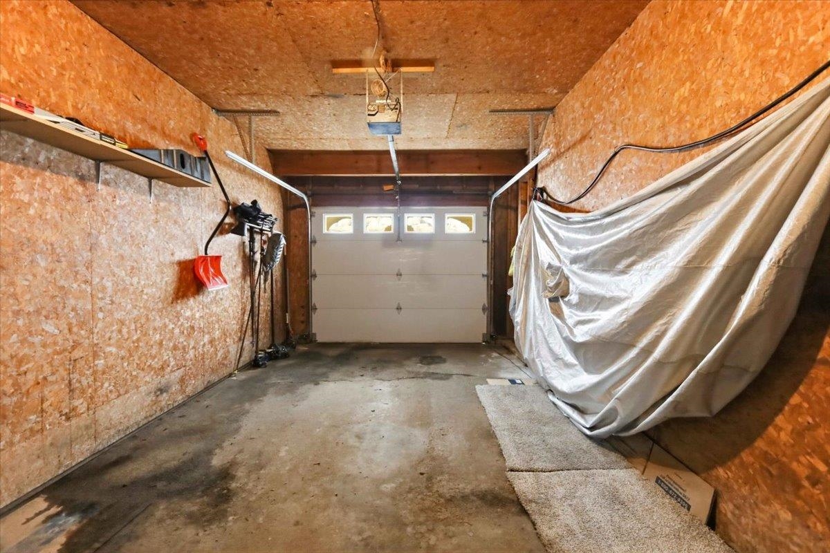 1814 E EMERALD STREET, Marshfield, Wisconsin 54449, 2 Bedrooms Bedrooms, 5 Rooms Rooms,1 BathroomBathrooms,Multi-family,For Sale,1814 E EMERALD STREET,22600823