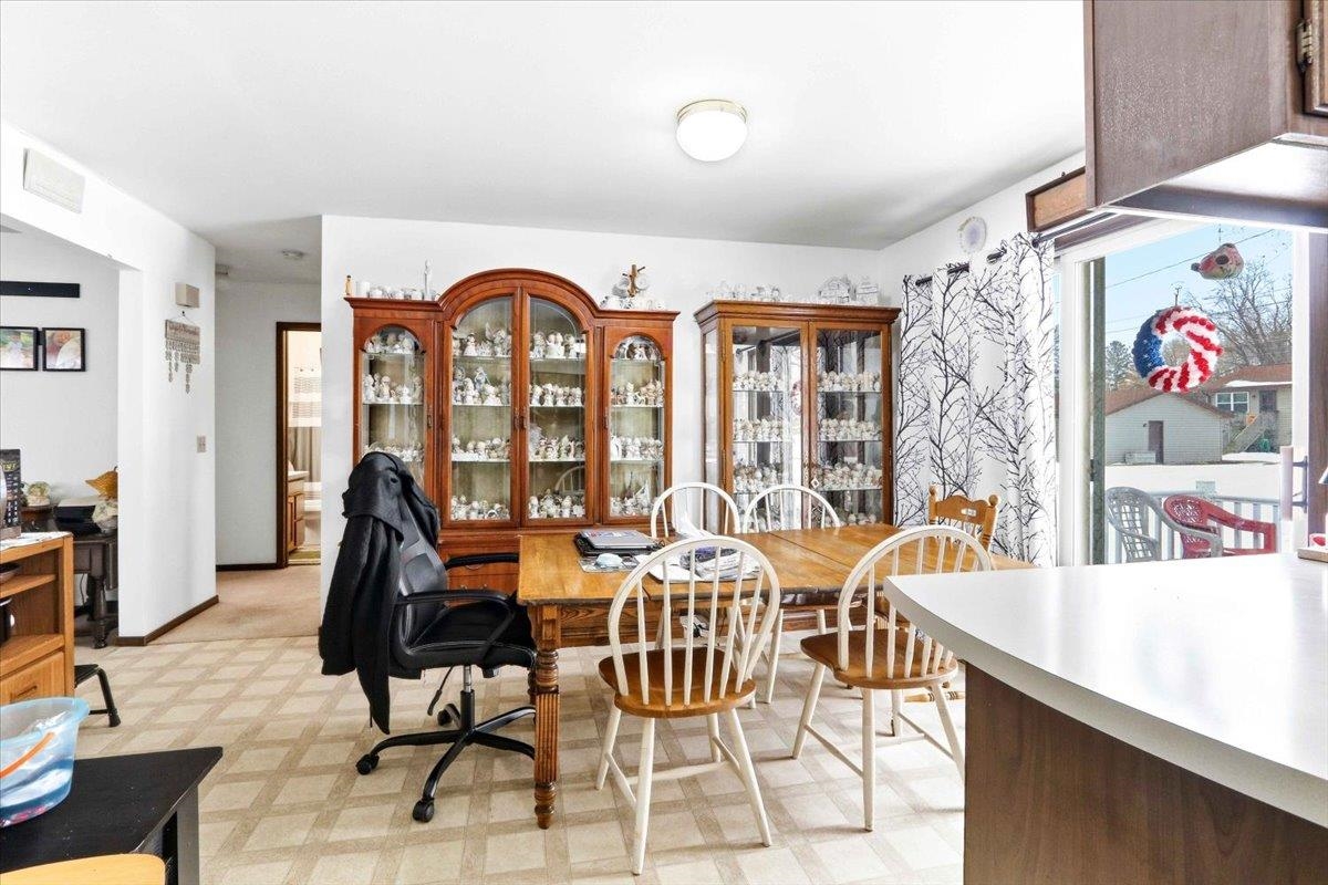 1820 E EMERALD STREET, Marshfield, Wisconsin 54449, 2 Bedrooms Bedrooms, 5 Rooms Rooms,1 BathroomBathrooms,Multi-family,For Sale,1820 E EMERALD STREET,22600824