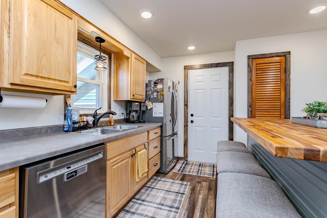 1002 E 7TH STREET, Merrill, Wisconsin 54452, 4 Bedrooms Bedrooms, ,2 BathroomsBathrooms,Residential,For Sale,1002 E 7TH STREET,22600825