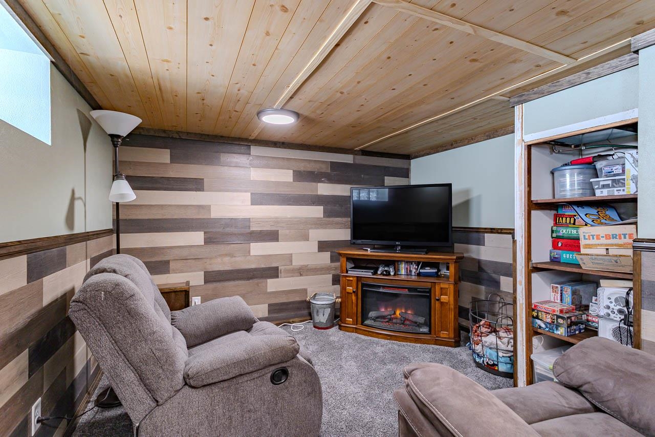 1002 E 7TH STREET, Merrill, Wisconsin 54452, 4 Bedrooms Bedrooms, ,2 BathroomsBathrooms,Residential,For Sale,1002 E 7TH STREET,22600825