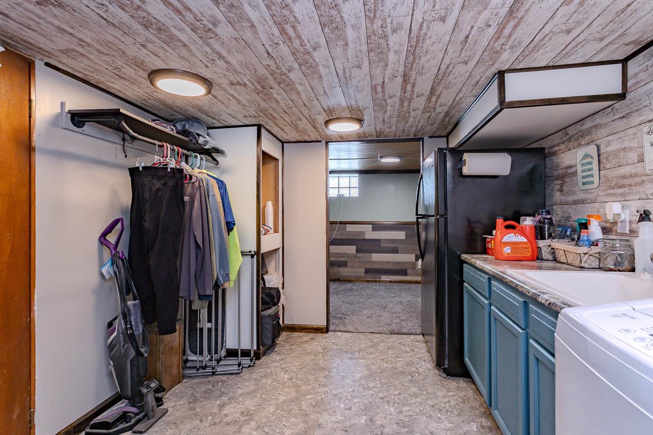 1002 E 7TH STREET, Merrill, Wisconsin 54452, 4 Bedrooms Bedrooms, ,2 BathroomsBathrooms,Residential,For Sale,1002 E 7TH STREET,22600825