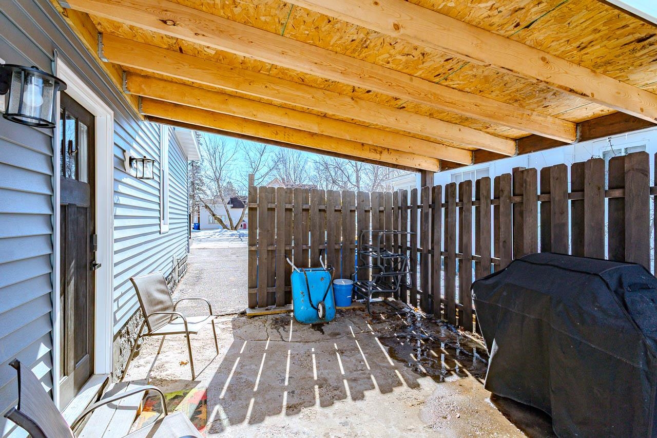 1002 E 7TH STREET, Merrill, Wisconsin 54452, 4 Bedrooms Bedrooms, ,2 BathroomsBathrooms,Residential,For Sale,1002 E 7TH STREET,22600825