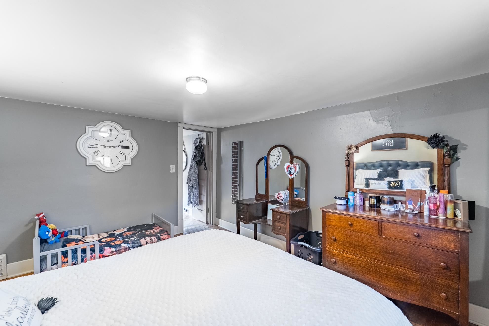 1303 E WAUSAU AVENUE, Wausau, Wisconsin 54403, 2 Bedrooms Bedrooms, ,1 BathroomBathrooms,Residential,For Sale,1303 E WAUSAU AVENUE,22600831