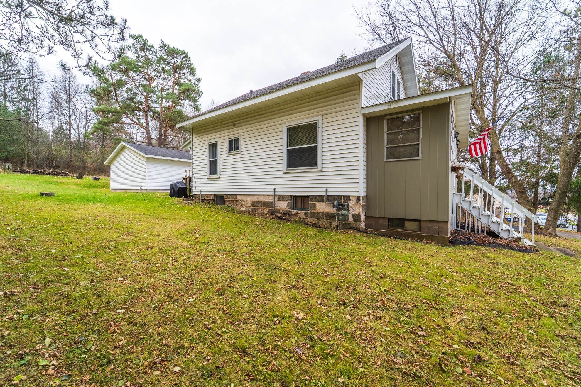 1303 E WAUSAU AVENUE, Wausau, Wisconsin 54403, 2 Bedrooms Bedrooms, ,1 BathroomBathrooms,Residential,For Sale,1303 E WAUSAU AVENUE,22600831