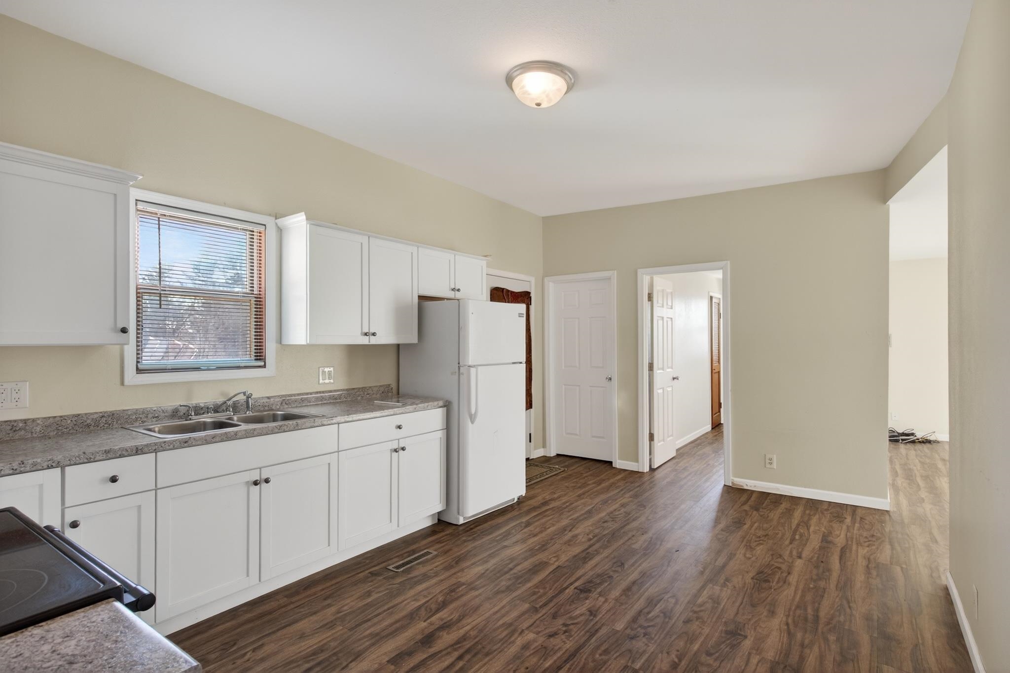 921 JEFFERSON STREET, Wisconsin Rapids, Wisconsin 54495, 3 Bedrooms Bedrooms, ,1 BathroomBathrooms,Residential,For Sale,921 JEFFERSON STREET,22600837